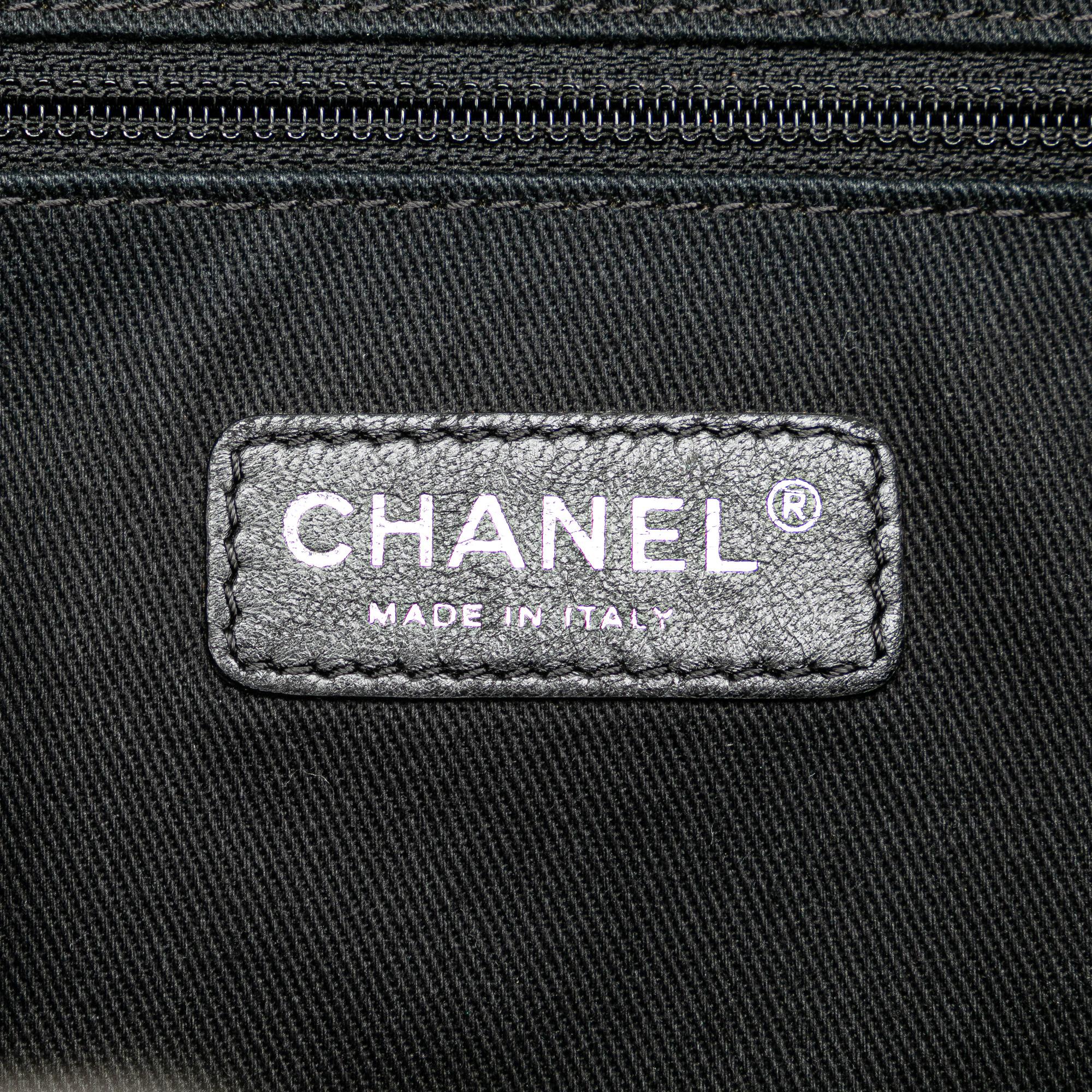 Chanel Small Canvas Deauville Tote (SHG-2Pyf4g)