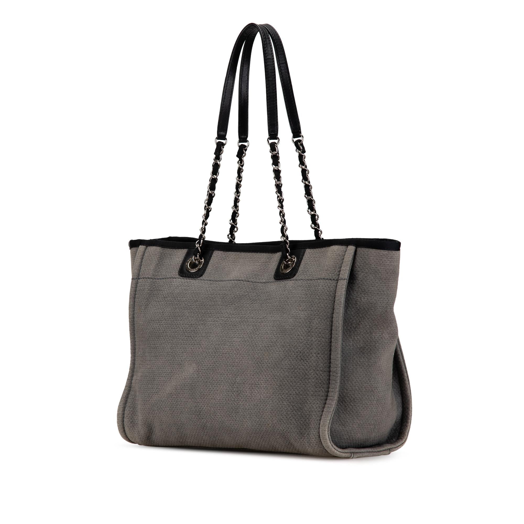 Chanel Small Canvas Deauville Tote (SHG-2Pyf4g)