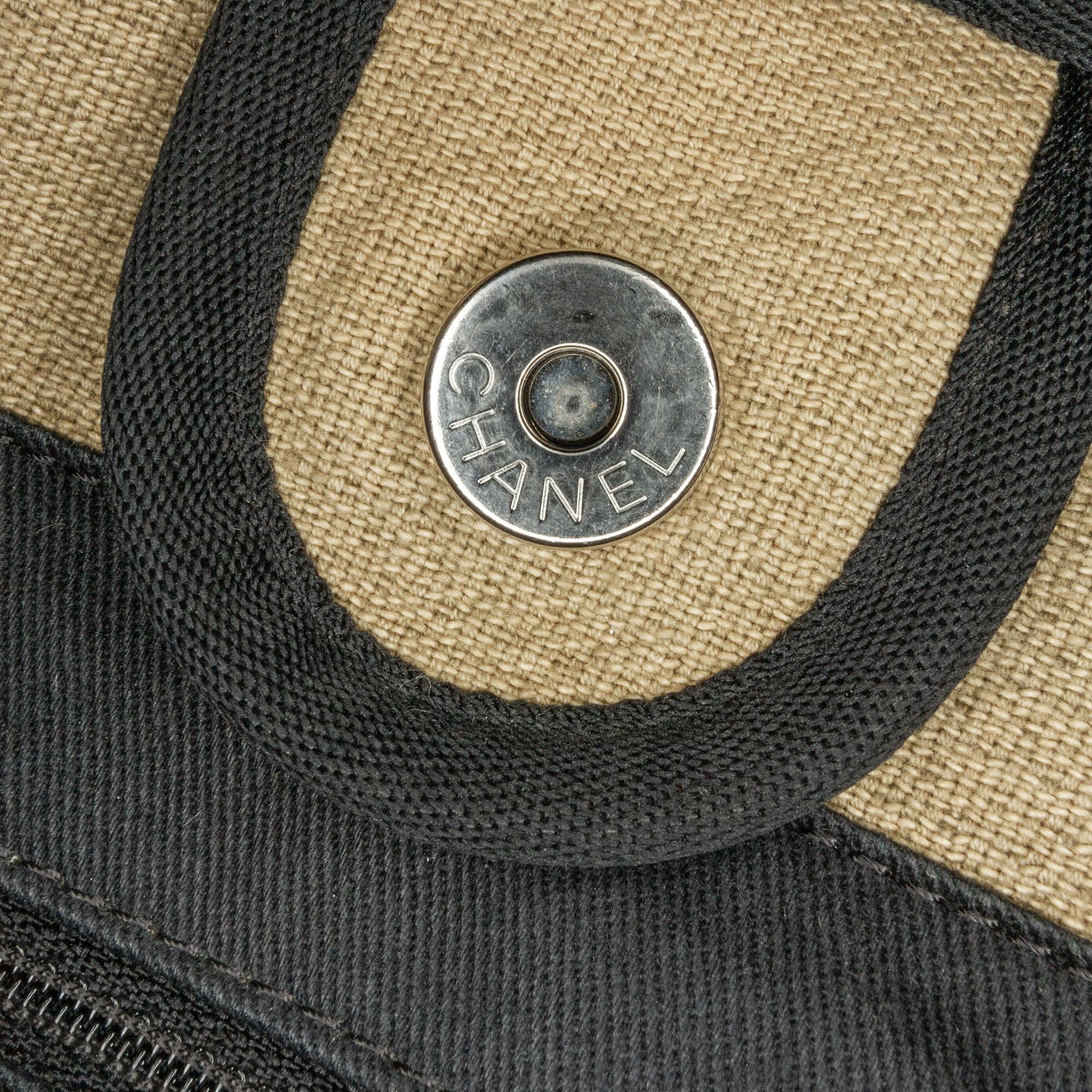 Chanel Small Canvas Deauville Tote (SHG-AeK0SJ)