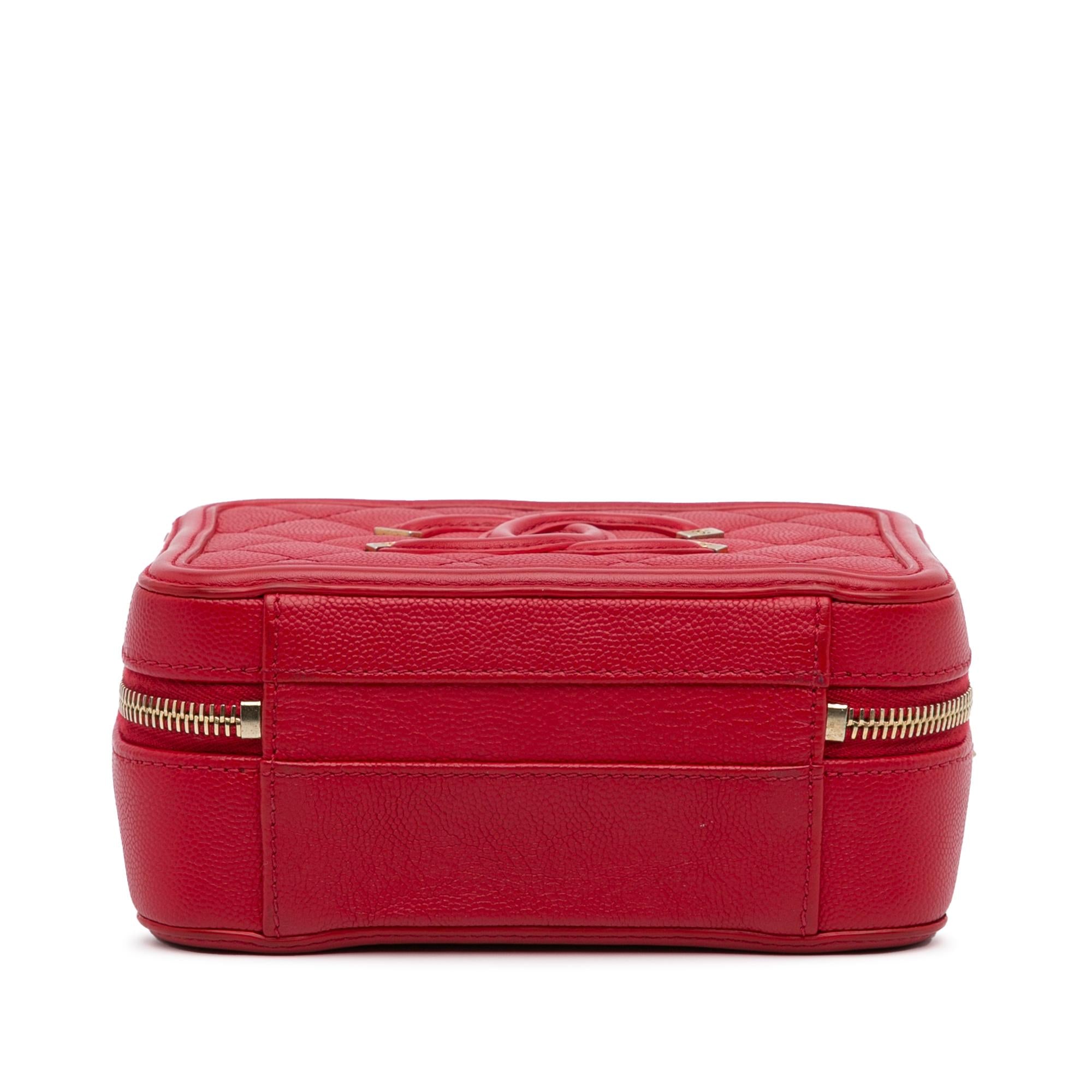 Chanel Small Caviar CC Filigree Vanity Bag (SHG-xceroo)