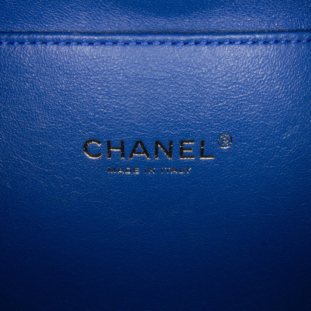 Chanel Small Caviar CC Filigree Vanity Bag (SHG-Drcmdn)