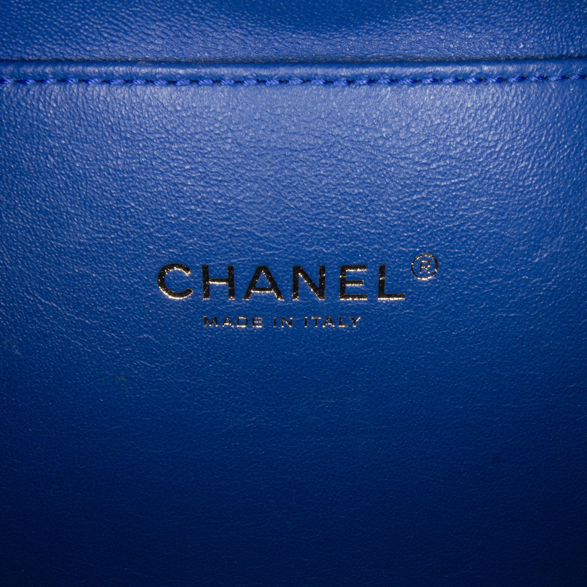Chanel Small Caviar CC Filigree Vanity Bag (SHG-Drcmdn)