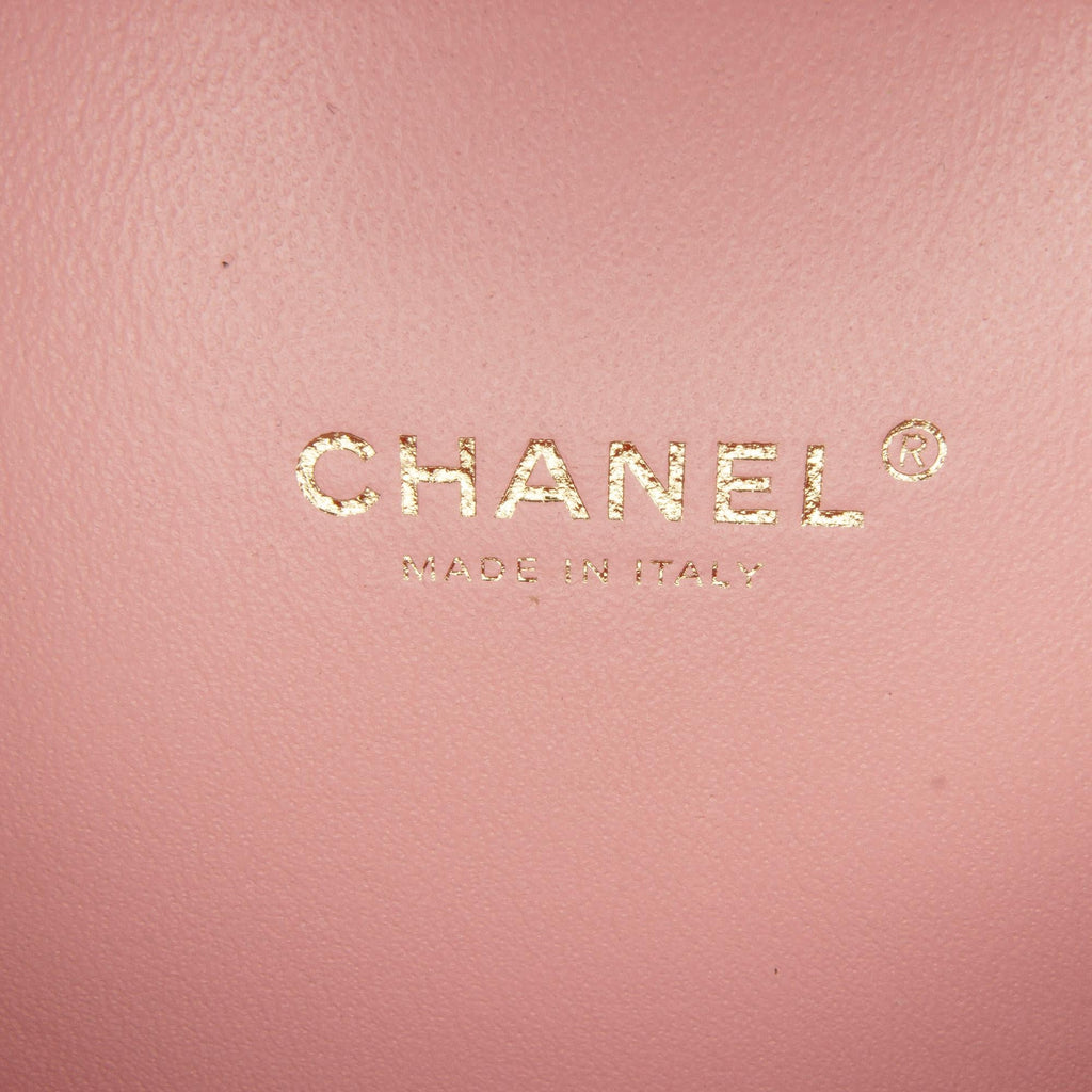 Chanel Small Caviar CC Filigree Vanity Bag (SHG-RkOLyj)