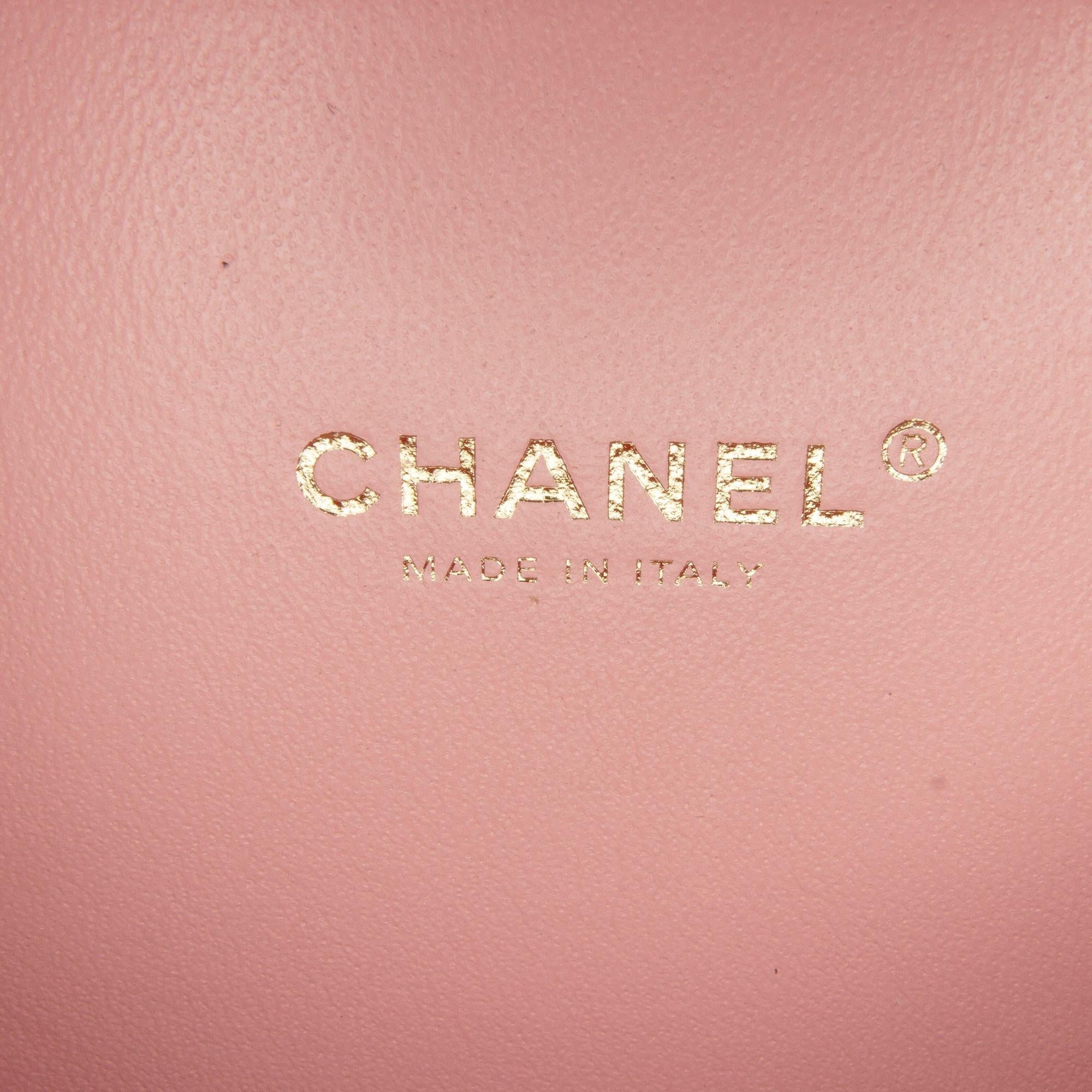 Chanel Small Caviar CC Filigree Vanity Bag (SHG-RkOLyj)
