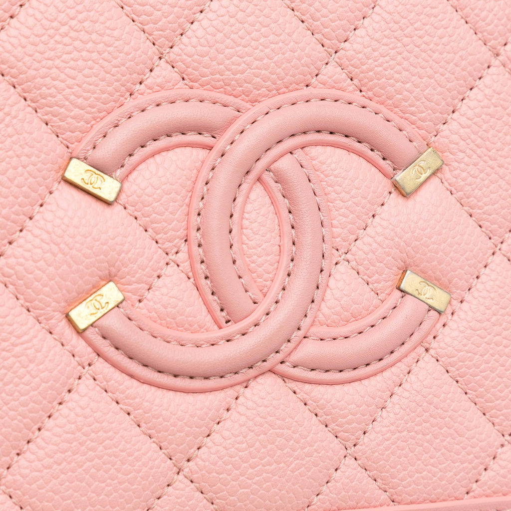 Chanel Small Caviar CC Filigree Vanity Bag (SHG-RkOLyj)