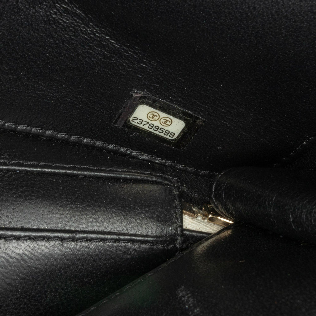 Chanel Small Caviar CC Filigree Vanity Case (SHG-Bp5TXl)