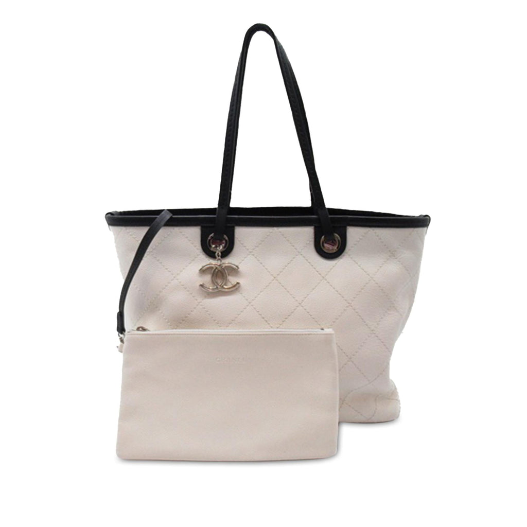 Chanel Small Caviar Shopping Fever Tote (SHG-ZejzPd)