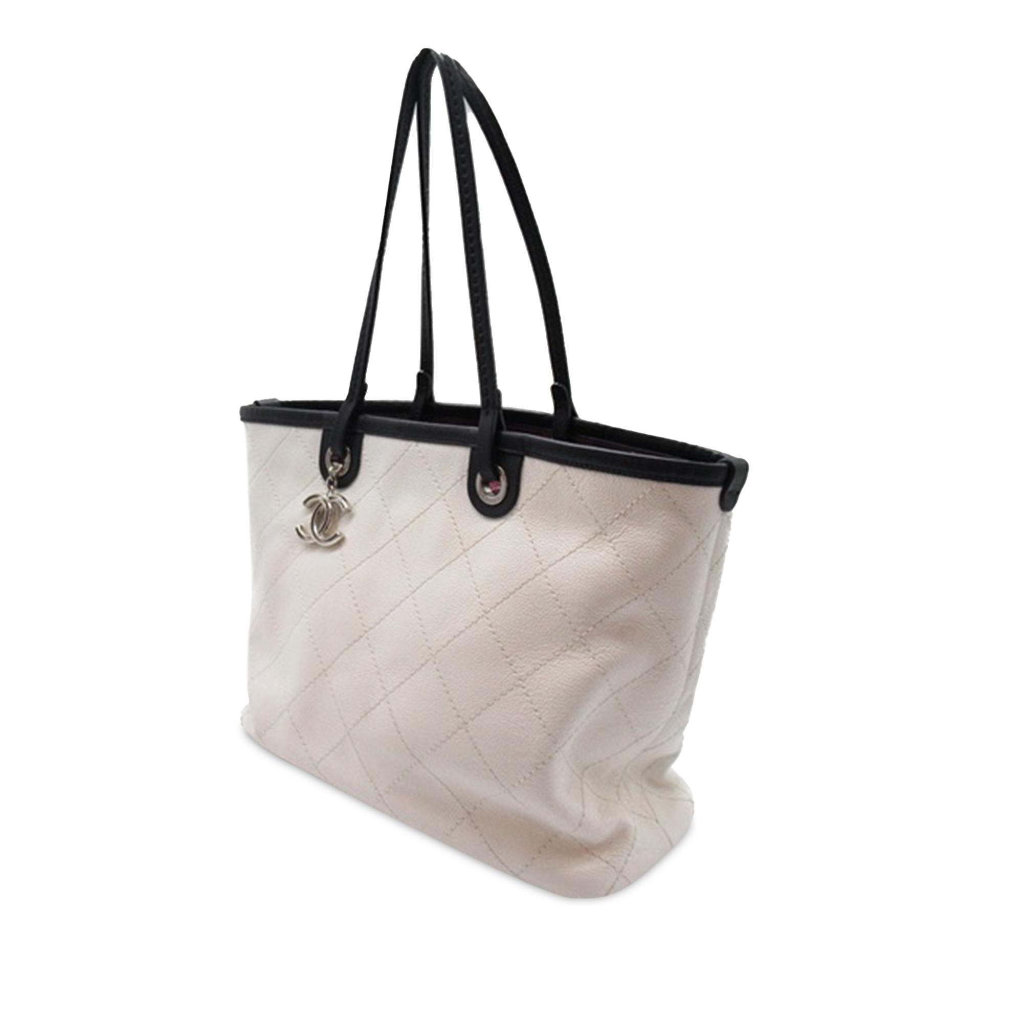 Chanel Small Caviar Shopping Fever Tote (SHG-ZejzPd)