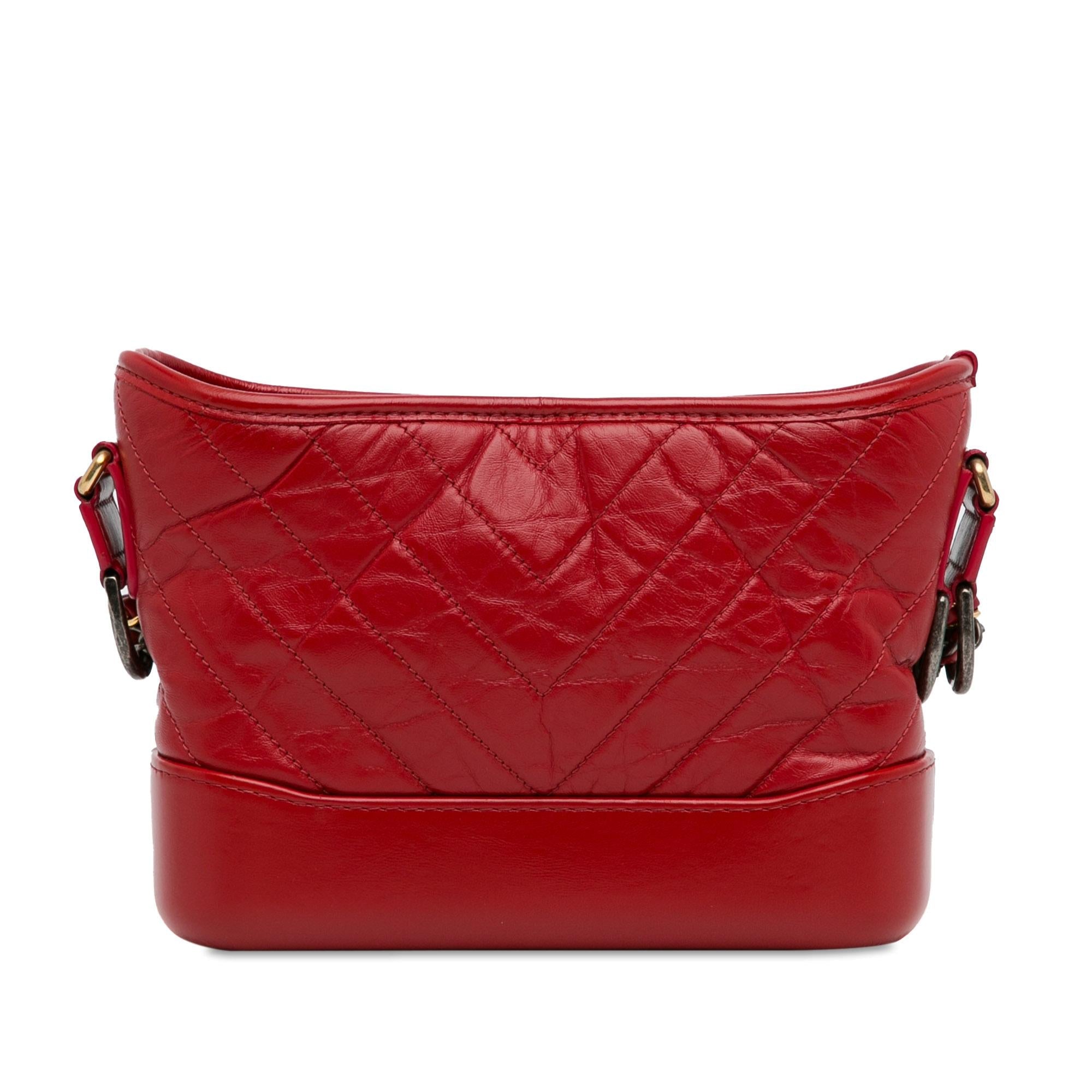 Chanel Small Chevron Lambskin Gabrielle Crossbody (SHG-oc1k9q)