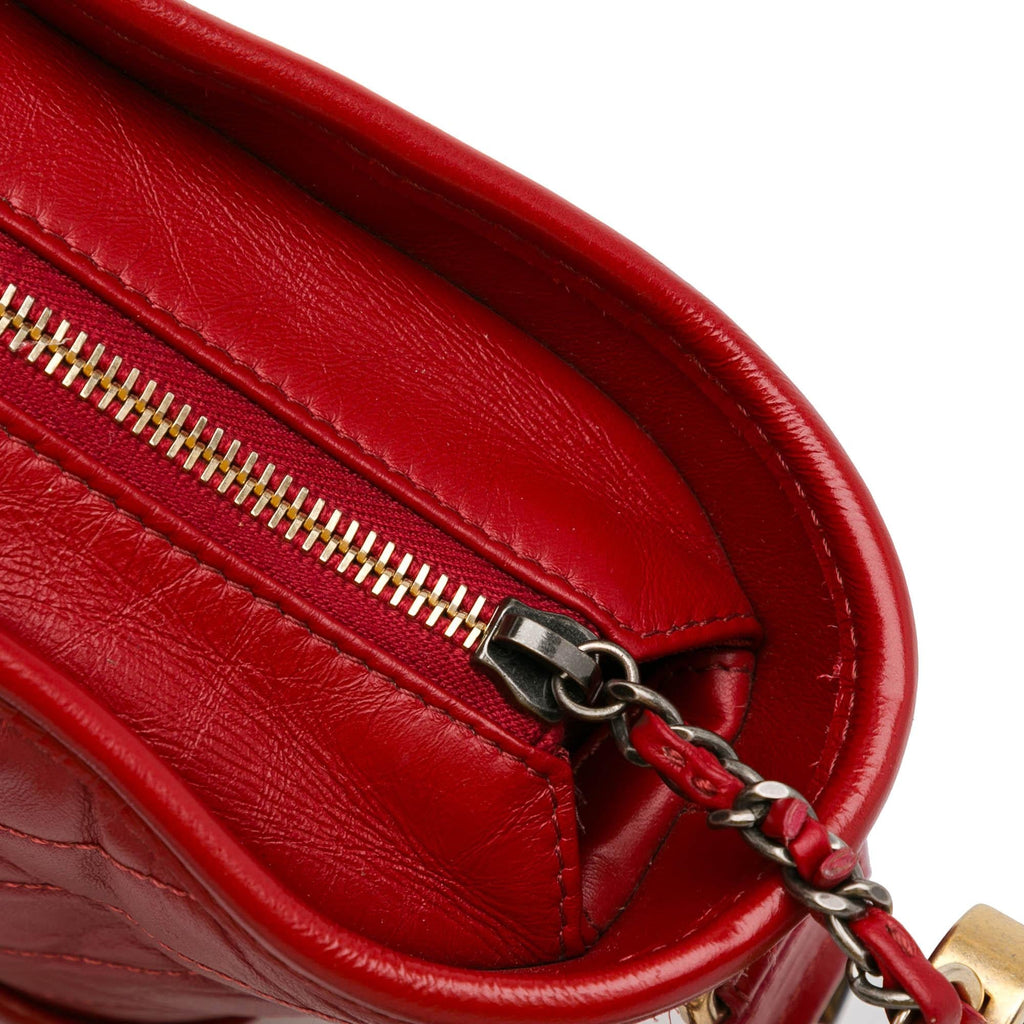 Chanel Small Chevron Lambskin Gabrielle Crossbody (SHG-oc1k9q)