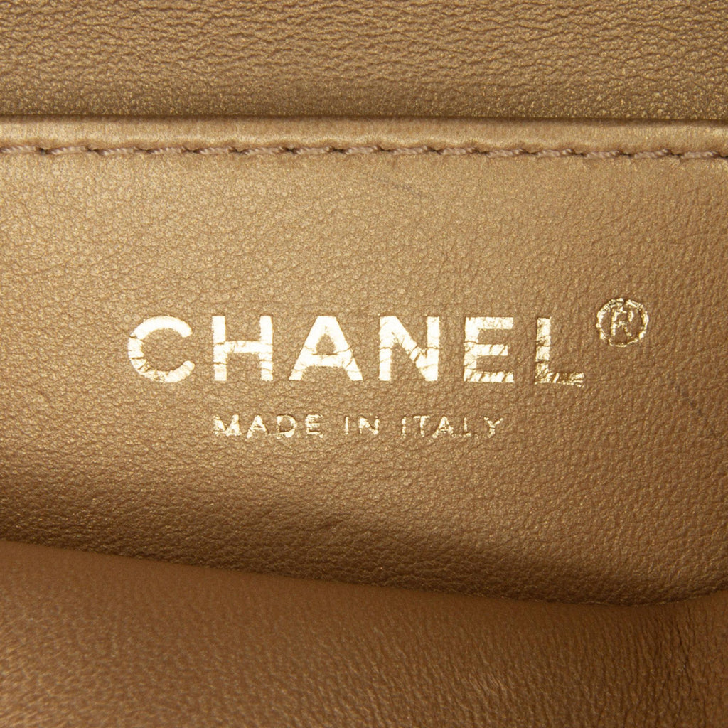 Chanel Small Chic Pearls Flap (SHG-IWZwMr)