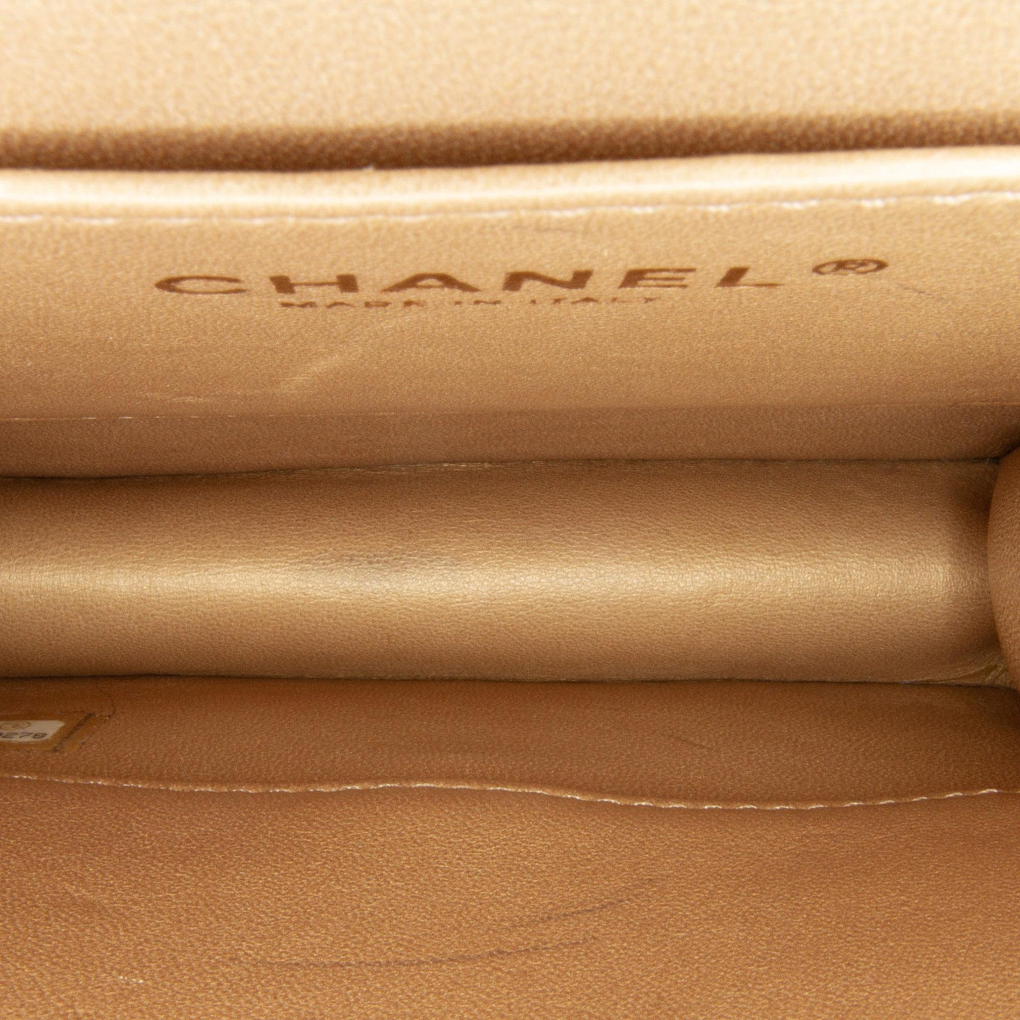 Chanel Small Chic Pearls Flap (SHG-IWZwMr)