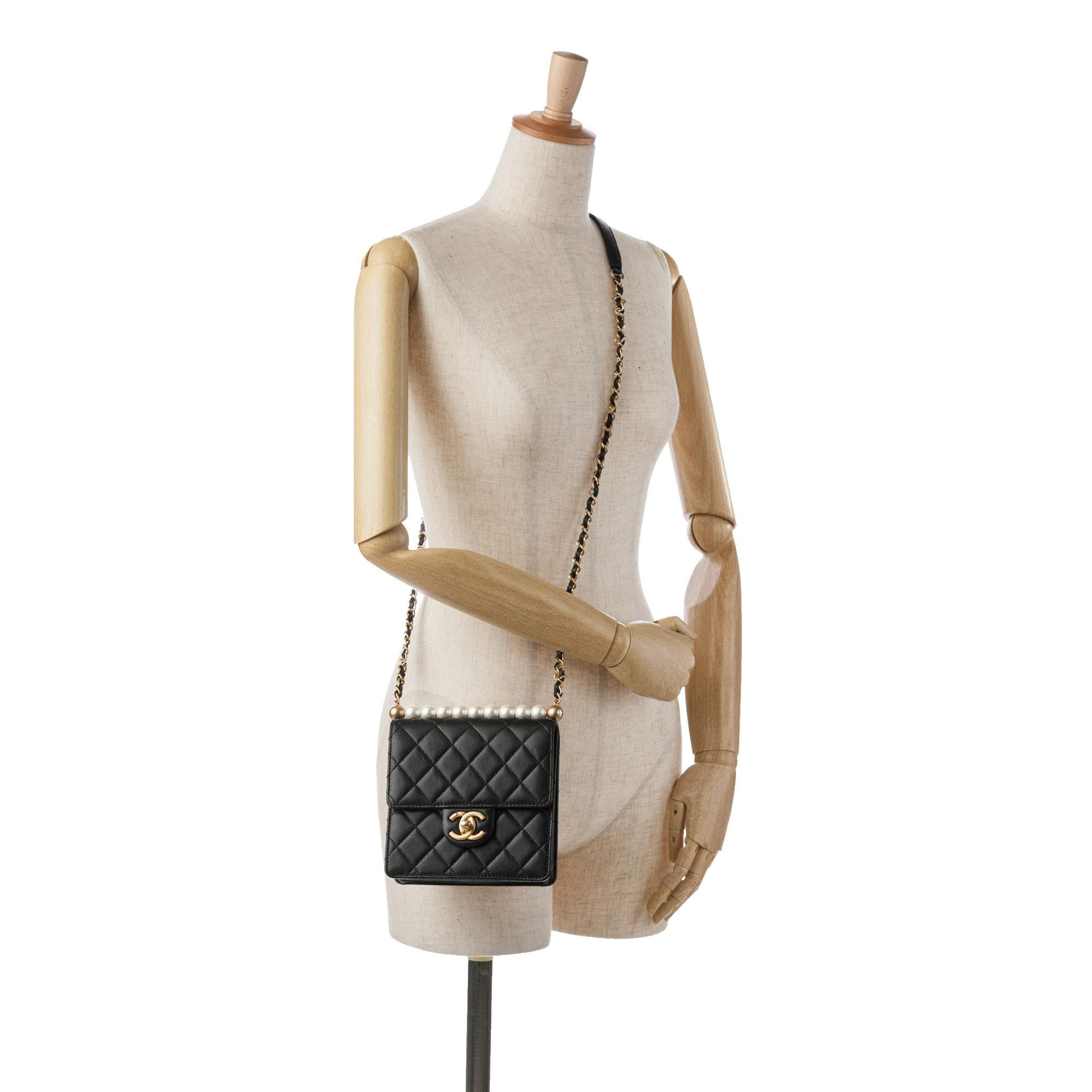 Chanel Small Chic Pearls Flap (SHG-IWZwMr)