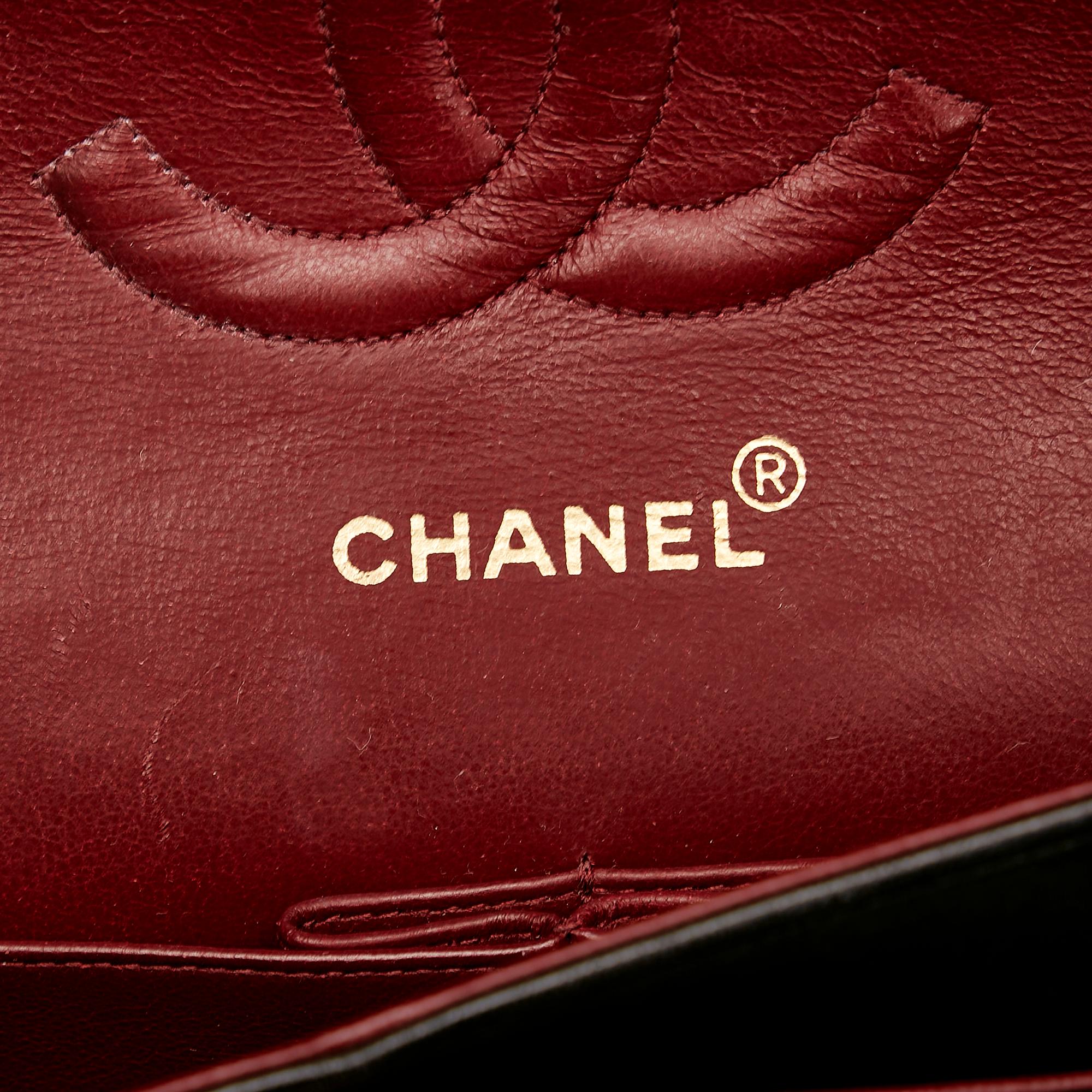 Chanel Small Classic Lambskin Double Flap (SHG-NmJz3t)