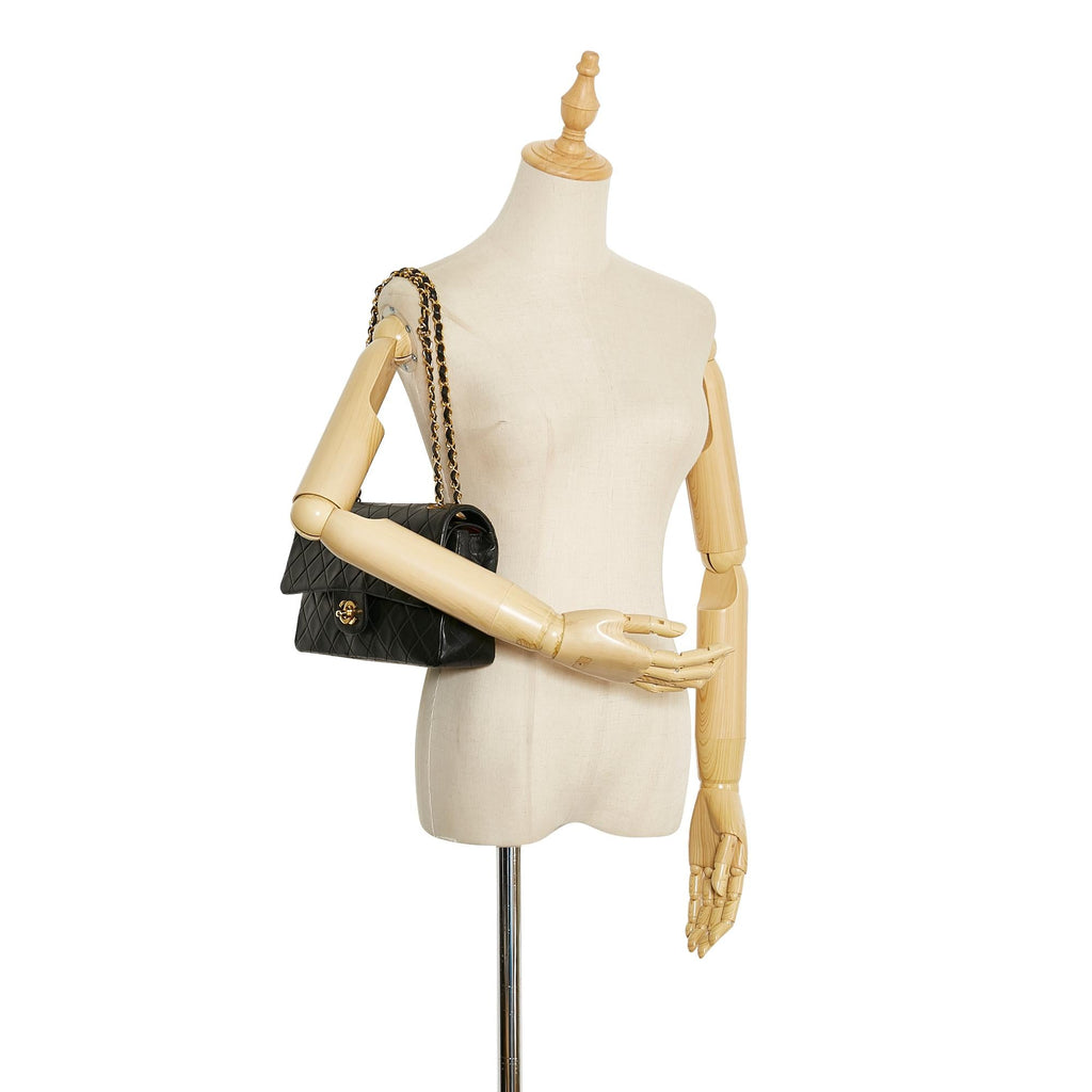 Chanel Small Classic Lambskin Double Flap (SHG-3QYLwV)