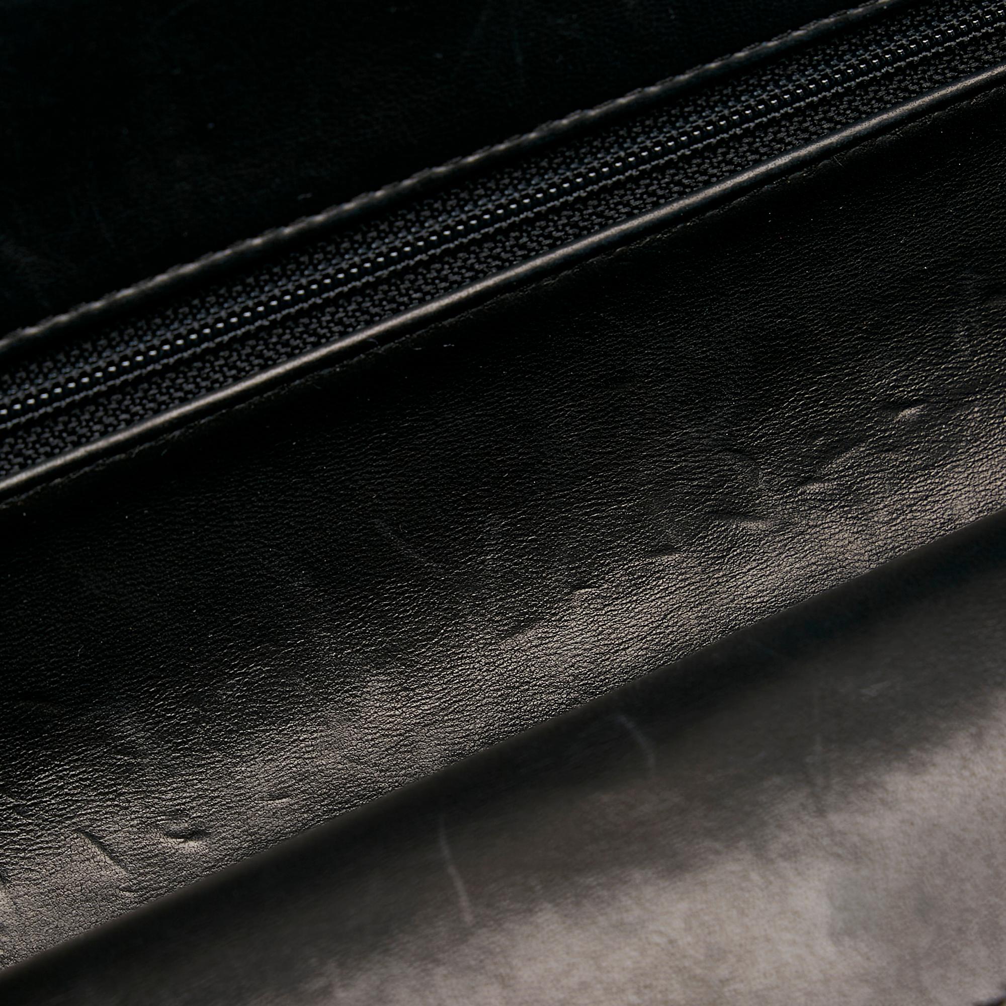 Chanel Small Classic Lambskin Double Flap (SHG-Bfeqyq)