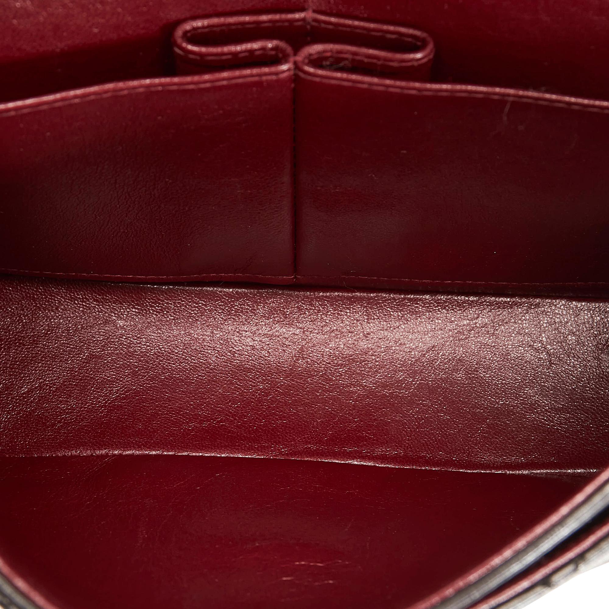 Chanel Small Classic Lambskin Double Flap (SHG-e4HtIK)