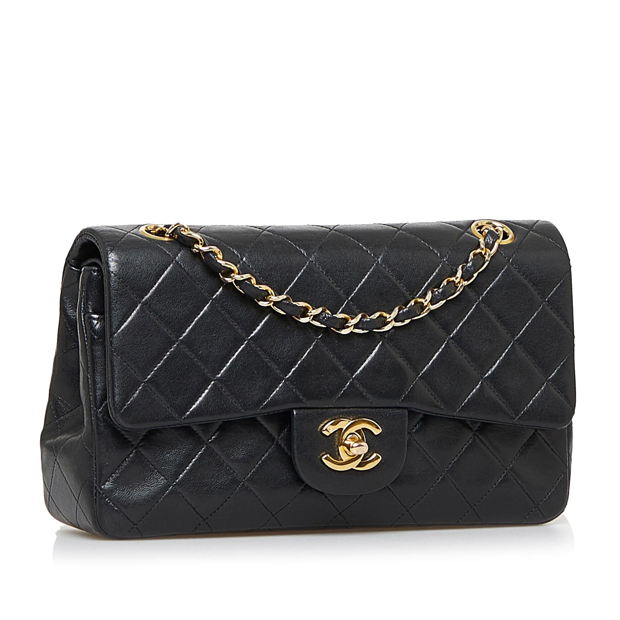 Chanel Small Classic Lambskin Double Flap (SHG-TKATGa)