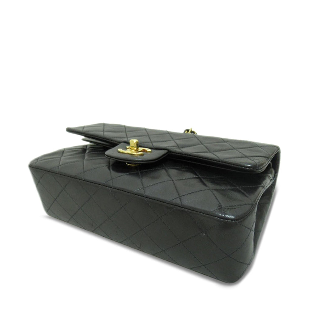 Chanel Small Classic Lambskin Double Flap (SHG-mjPAeK)