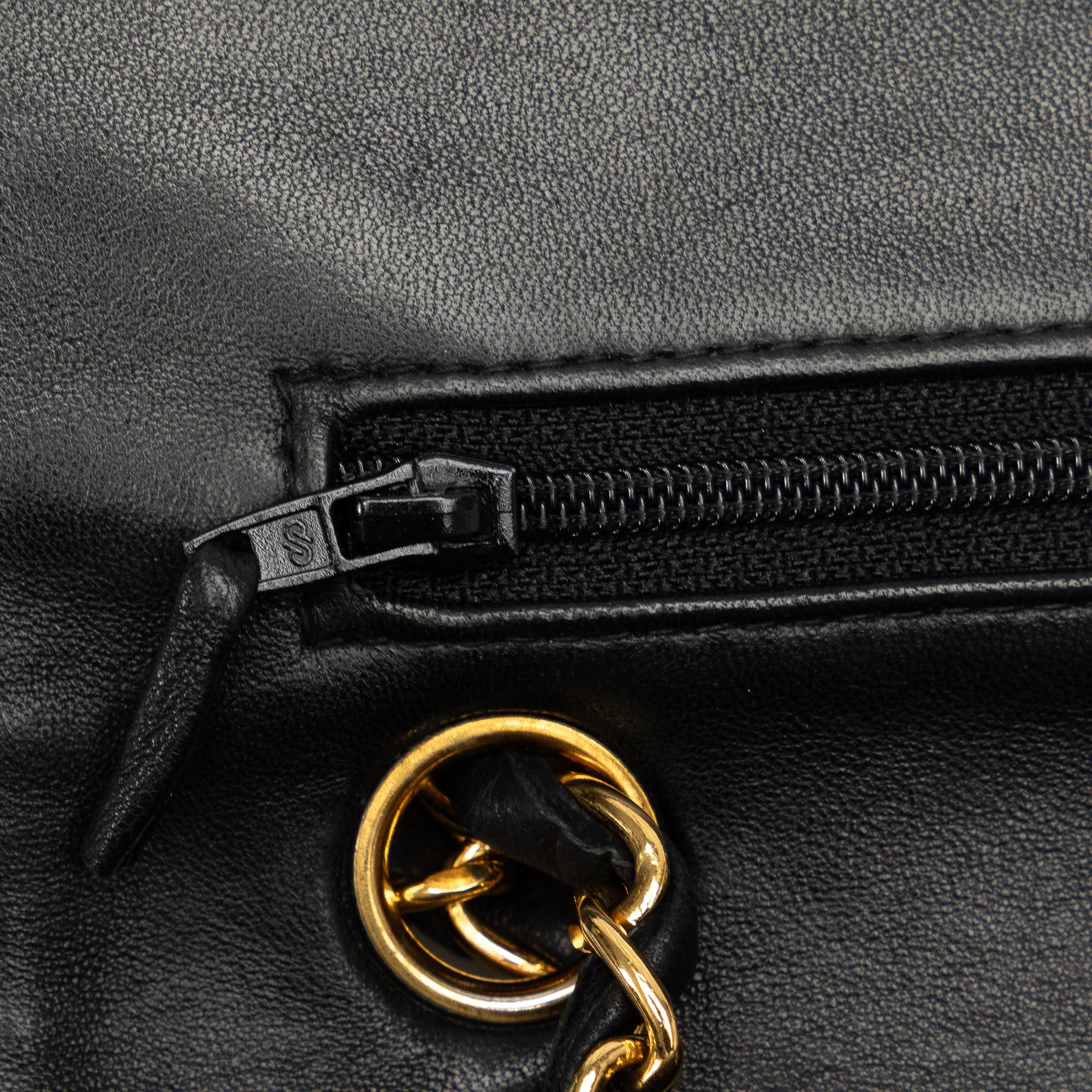 Chanel Small Classic Lambskin Double Flap (SHG-asIK7n)