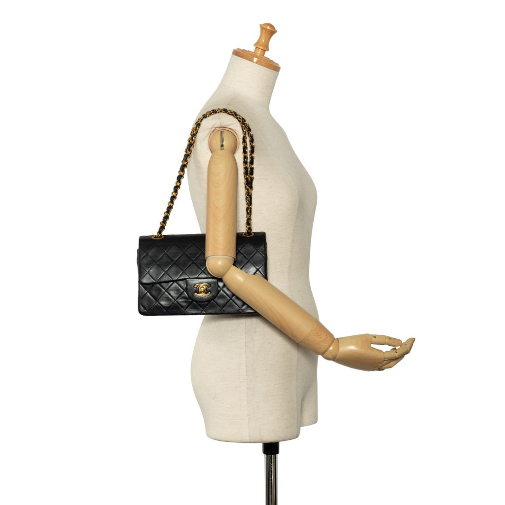 Chanel Small Classic Lambskin Double Flap (SHG-RTXYTz)
