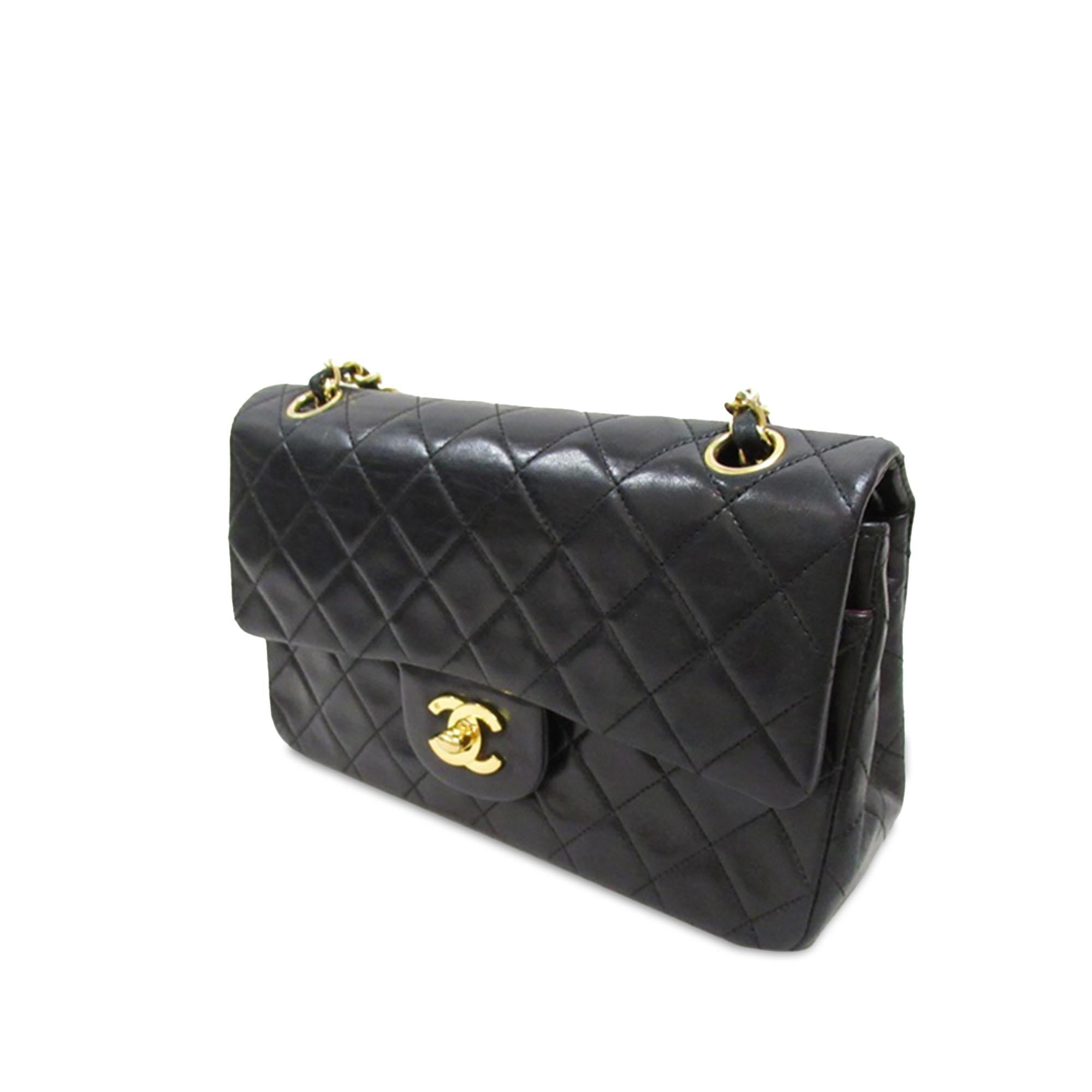 Chanel Small Classic Lambskin Double Flap (SHG-k39ucA)