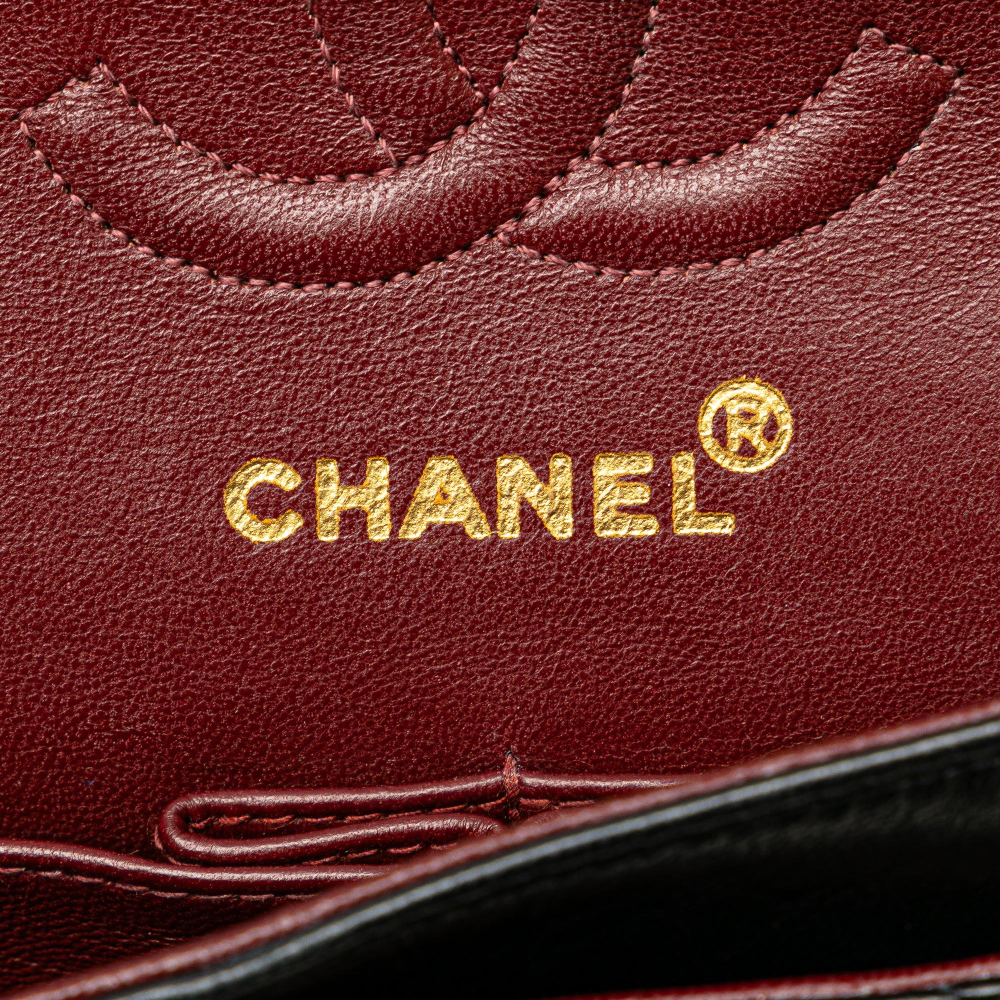 Chanel Small Classic Lambskin Double Flap (SHG-uhzzcD)