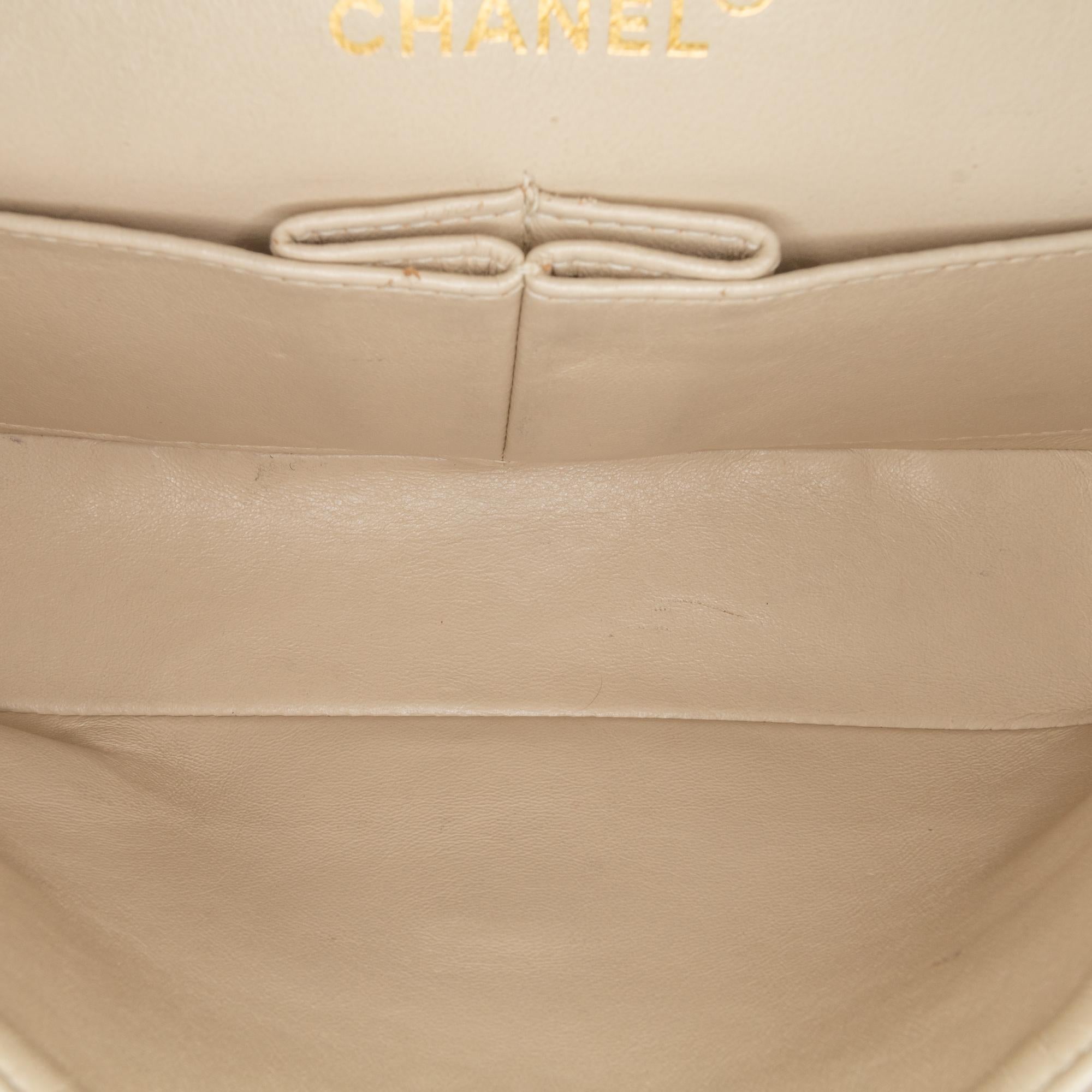 Chanel Small Classic Lambskin Double Flap (SHG-dmJ7nr)