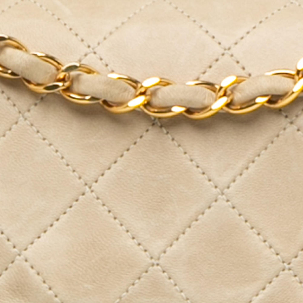 Chanel Small Classic Lambskin Double Flap (SHG-dmJ7nr)