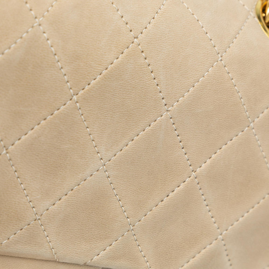 Chanel Small Classic Lambskin Double Flap (SHG-dmJ7nr)