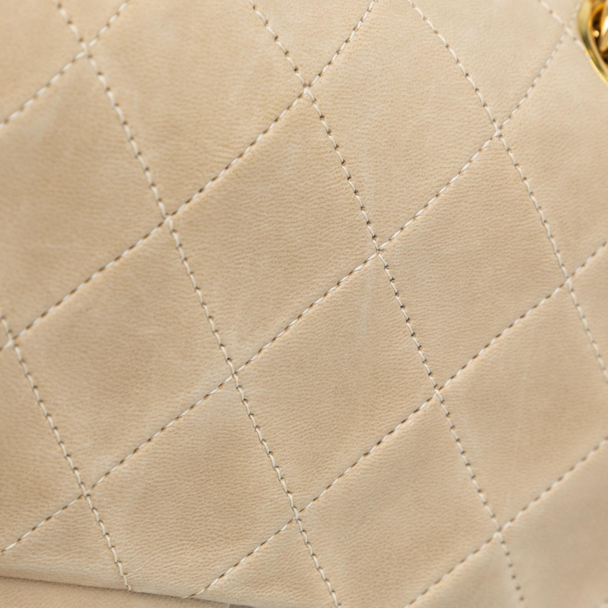 Chanel Small Classic Lambskin Double Flap (SHG-dmJ7nr)