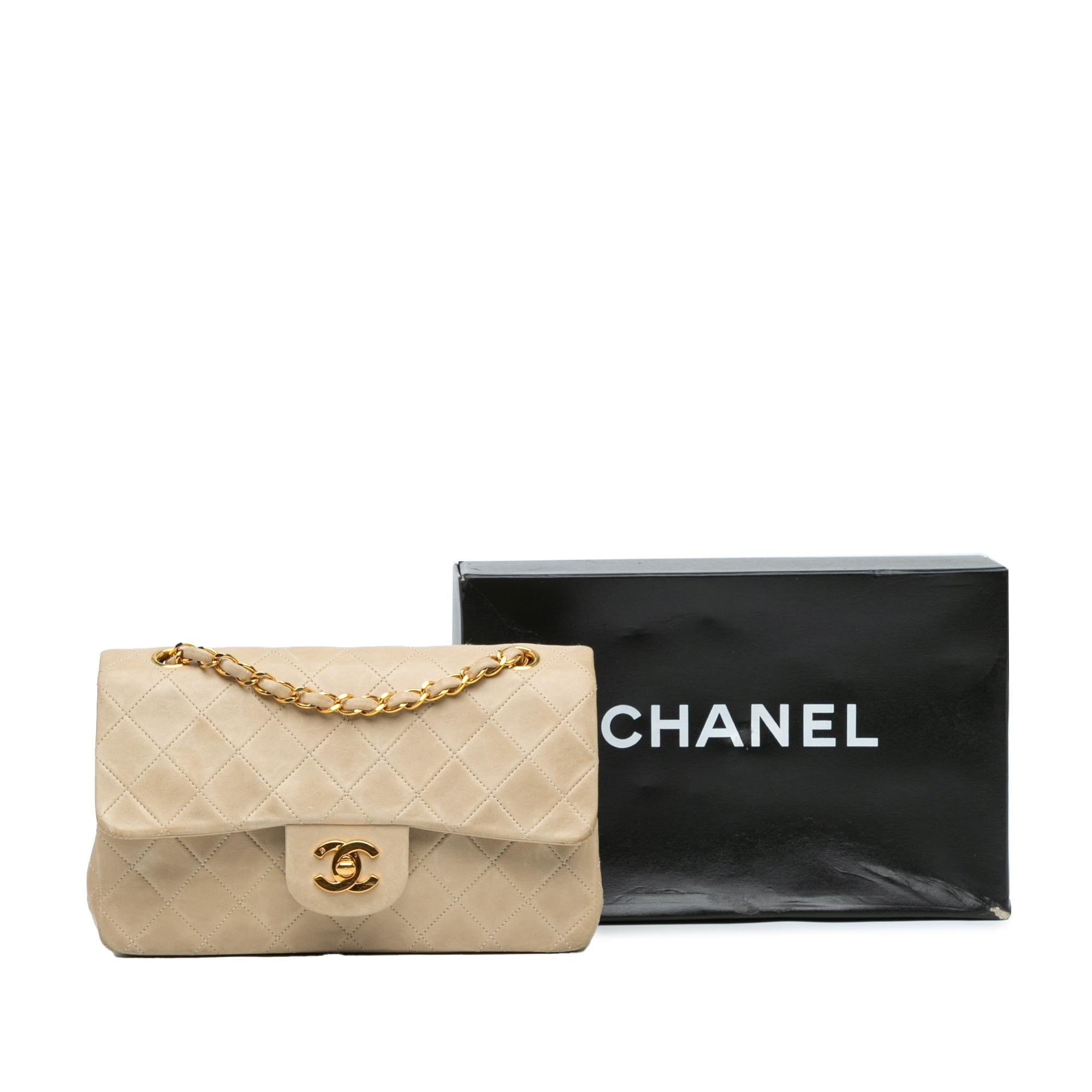 Chanel Small Classic Lambskin Double Flap (SHG-dmJ7nr)