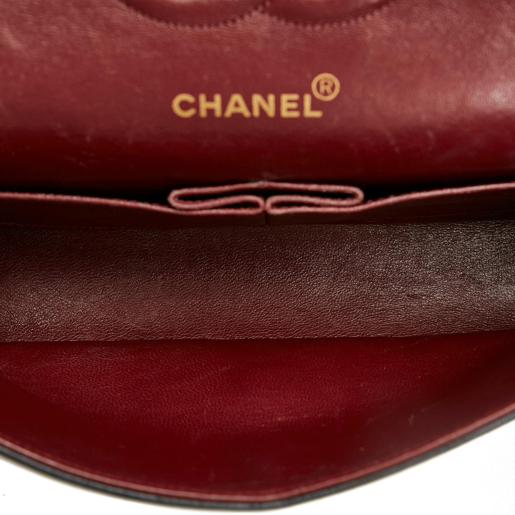 Chanel Small Classic Lambskin Single Flap (SHG-XnXqkP)