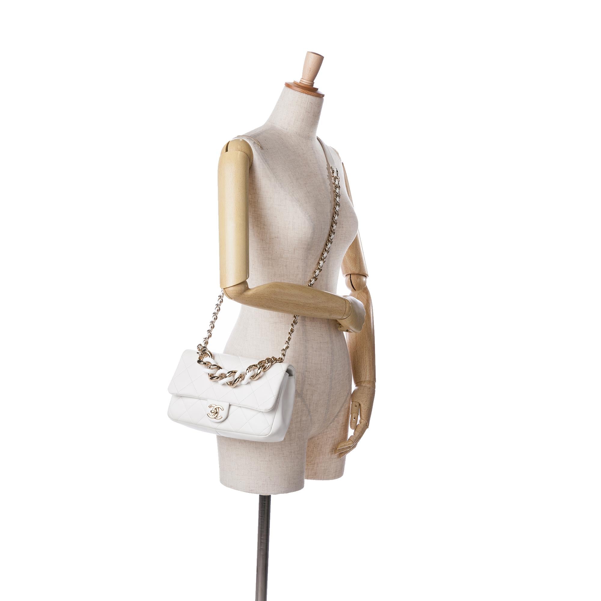 Chanel Small Elegant Chain Single Flap (SHG-9EeFDt)