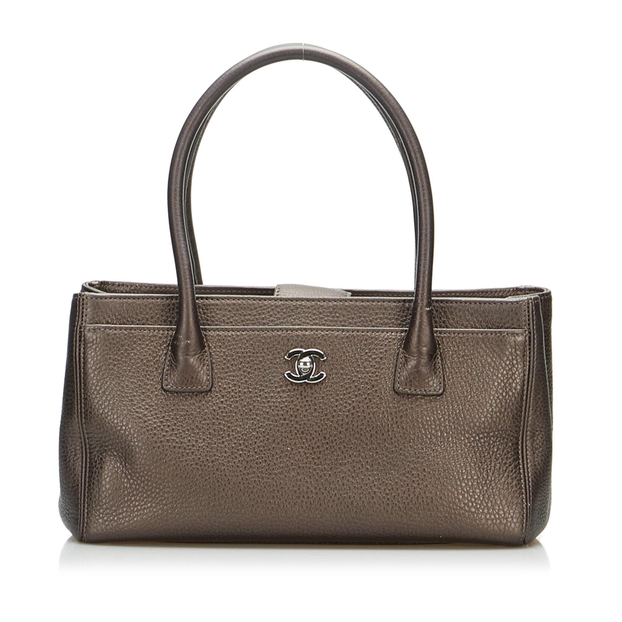 Chanel Small Executive Cerf Tote (SHG-fVvrBt)