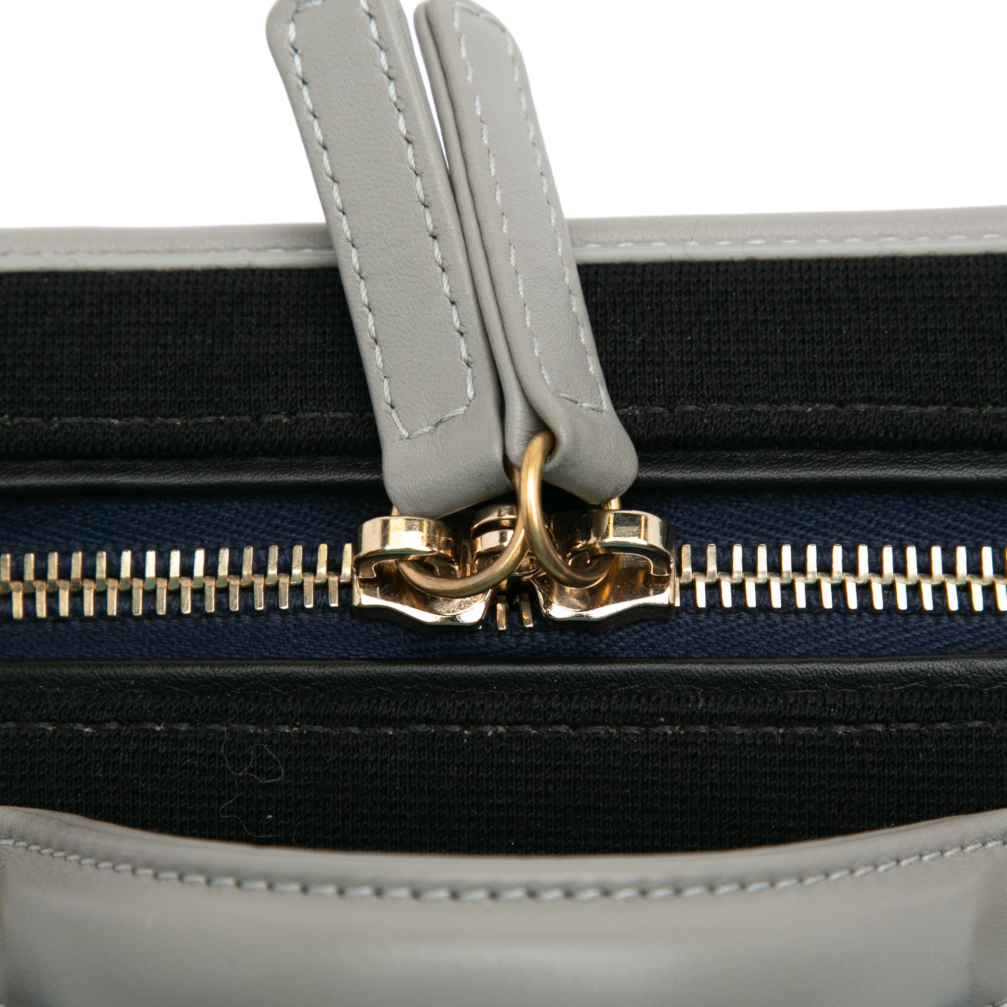 Chanel Small Jersey CC Filigree Vanity Case (SHG-BKQMVd)