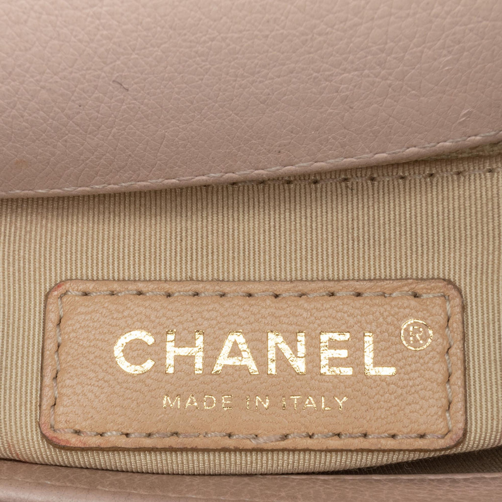 Chanel Small Label Click Flap (SHG-QnR6V5)
