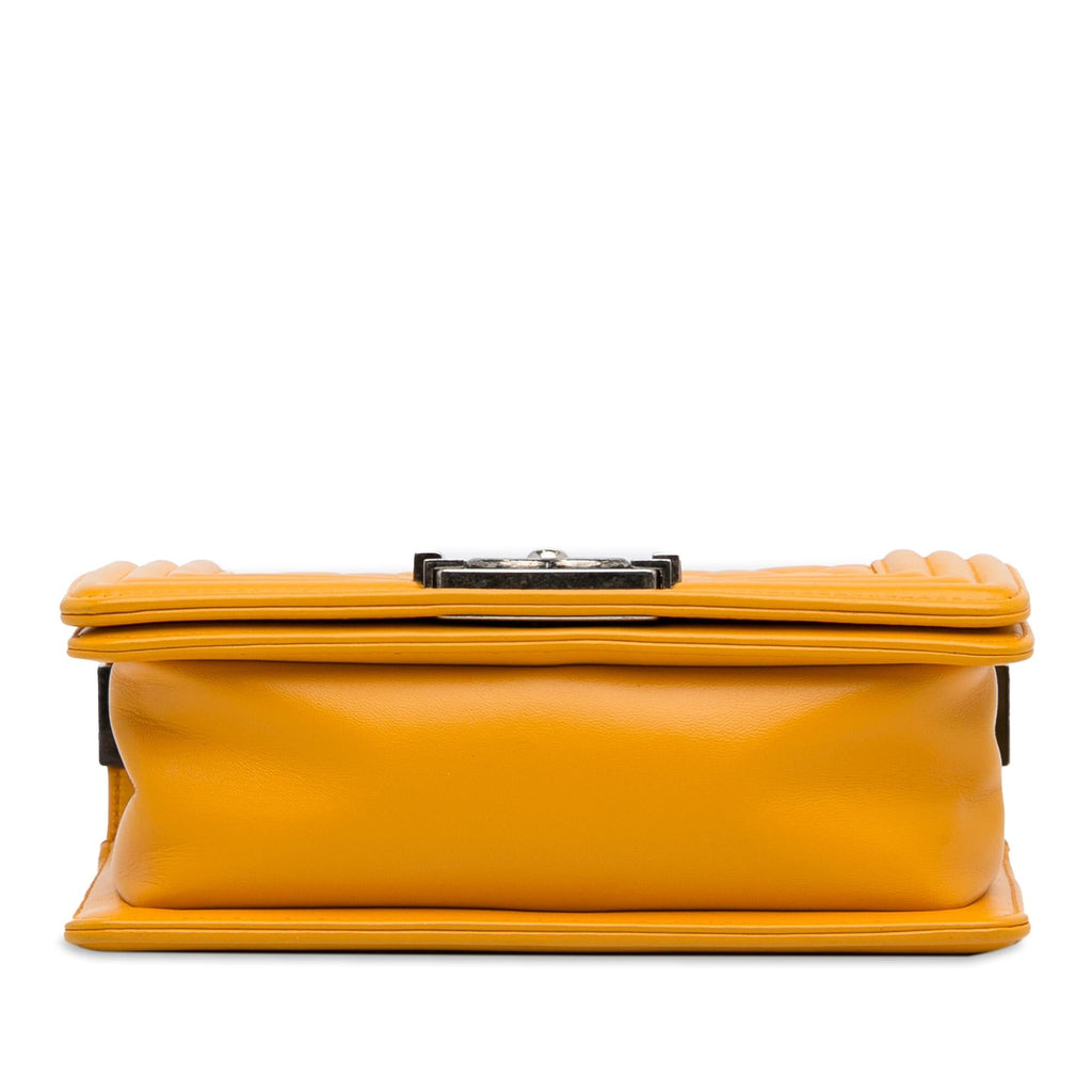 Chanel Small Lambskin Boy Flap (SHG-TzClIp)