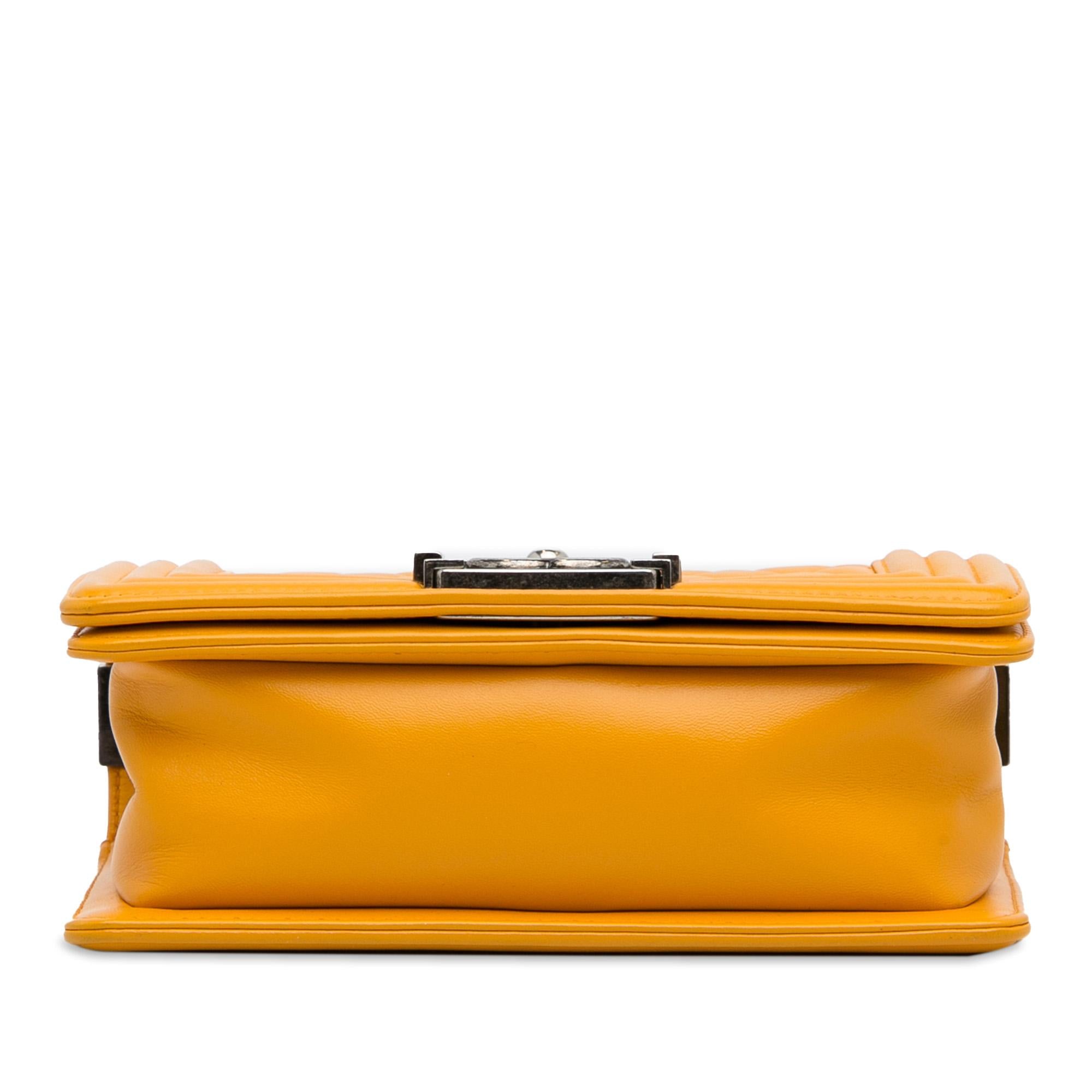 Chanel Small Lambskin Boy Flap (SHG-TzClIp)