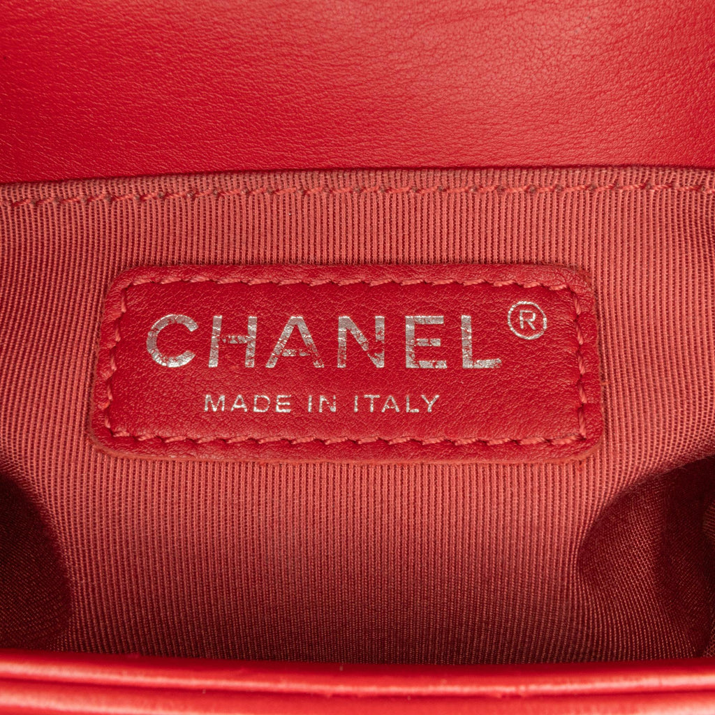Chanel Small Lambskin Boy Flap (SHG-S5WFuh)