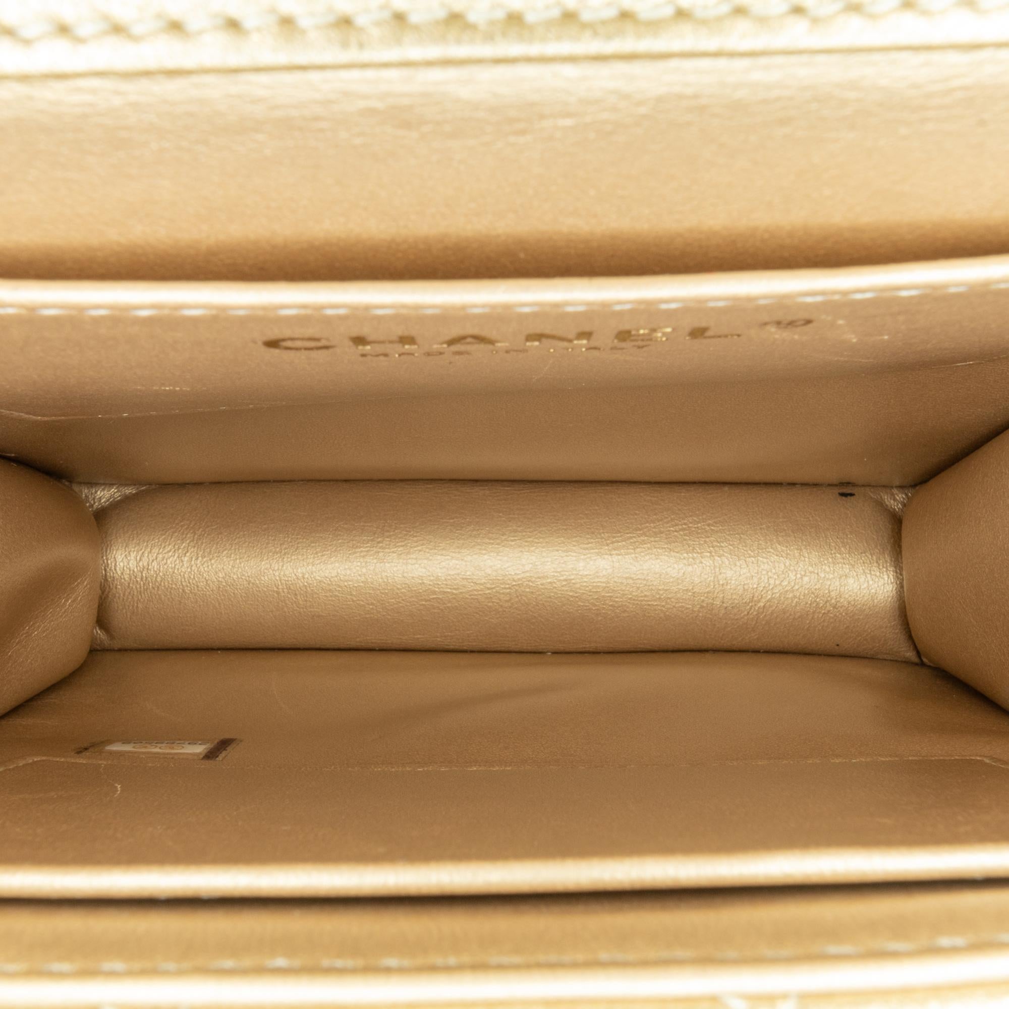 Chanel Small Lambskin Chic Pearls Flap (SHG-AarASt)