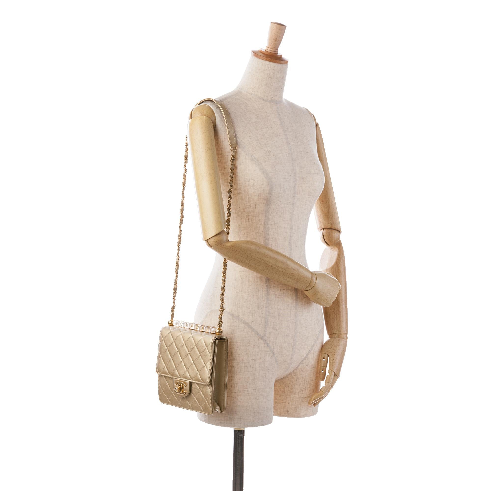 Chanel Small Lambskin Chic Pearls Flap (SHG-AarASt)