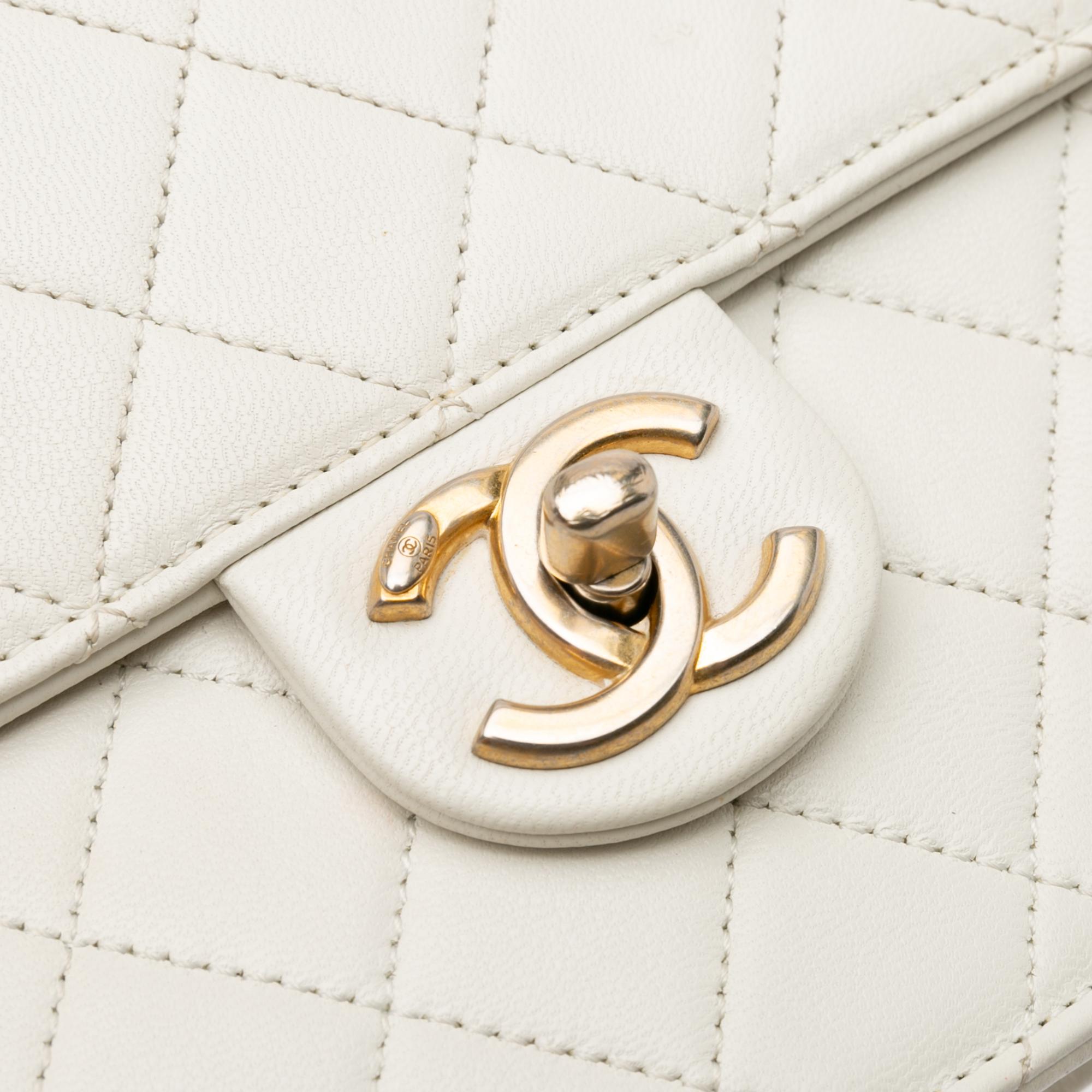 Chanel Small Lambskin Chic Pearls Flap (SHG-dGzanu)