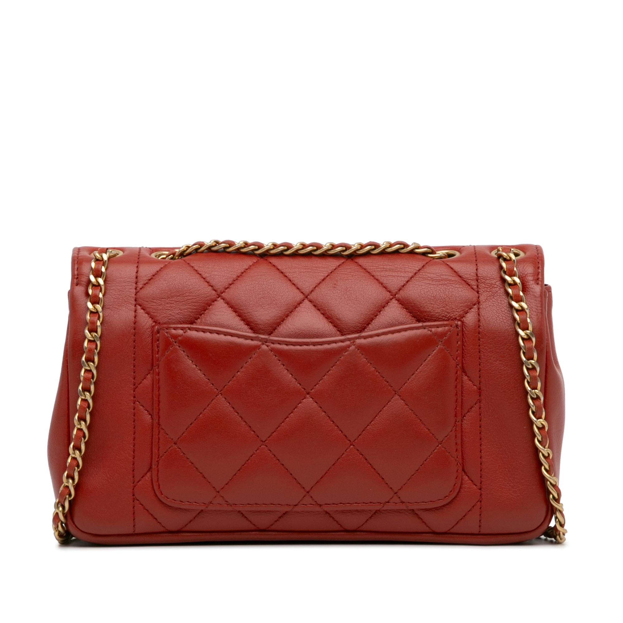 Chanel Small Lambskin Diana Flap (SHG-WdK1ak)