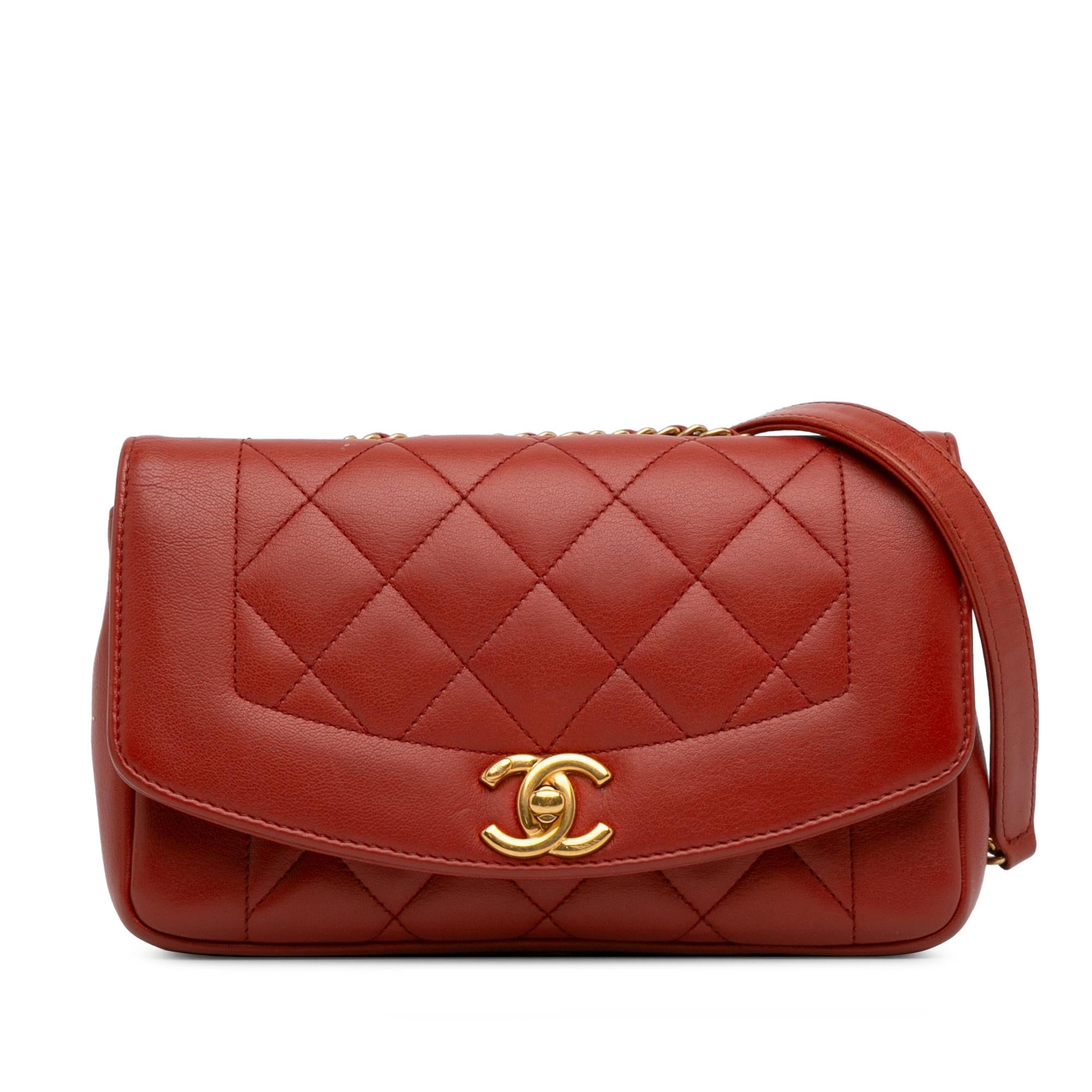Chanel Small Lambskin Diana Flap (SHG-WdK1ak)