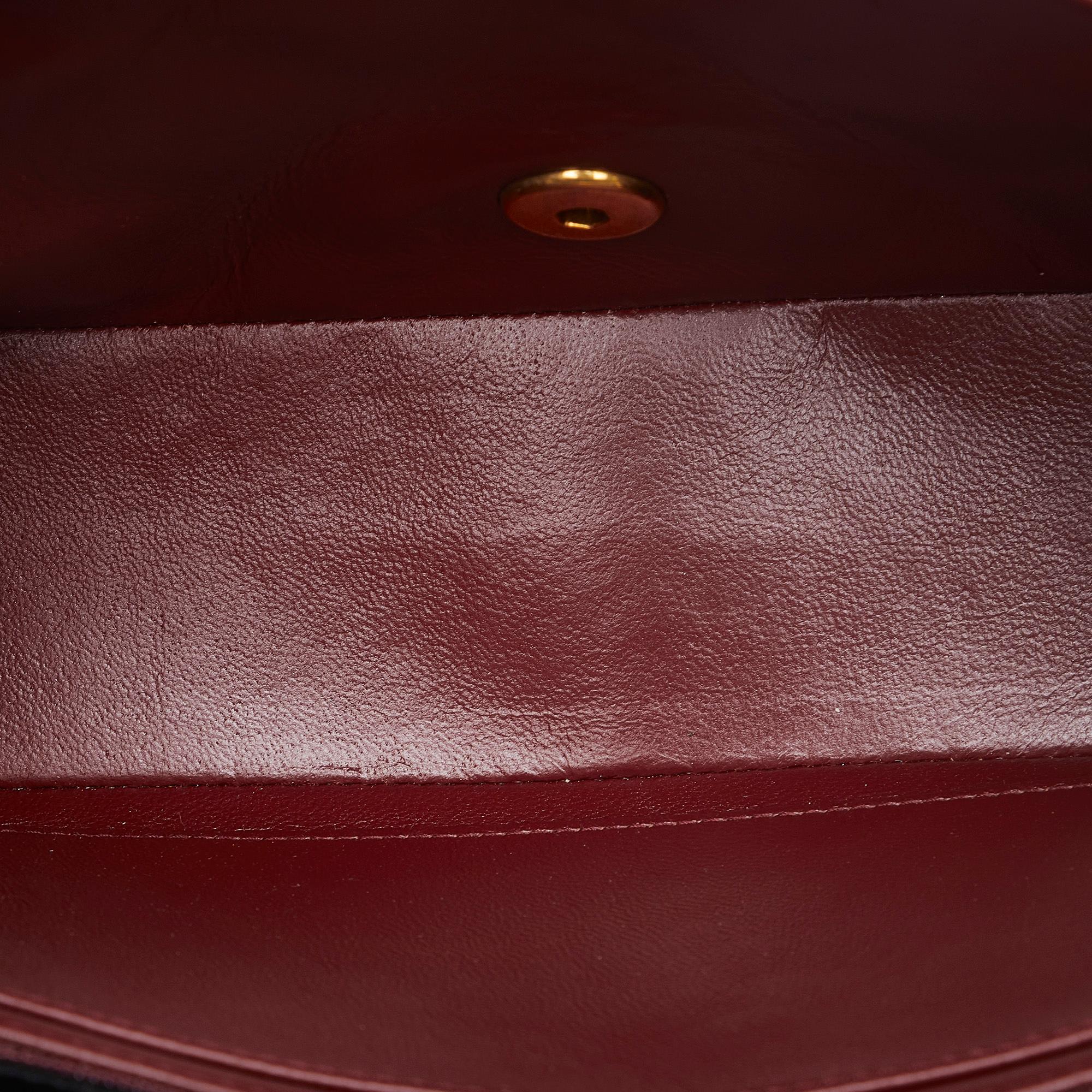 Chanel Small Lambskin Diana (SHG-Qg8icT)