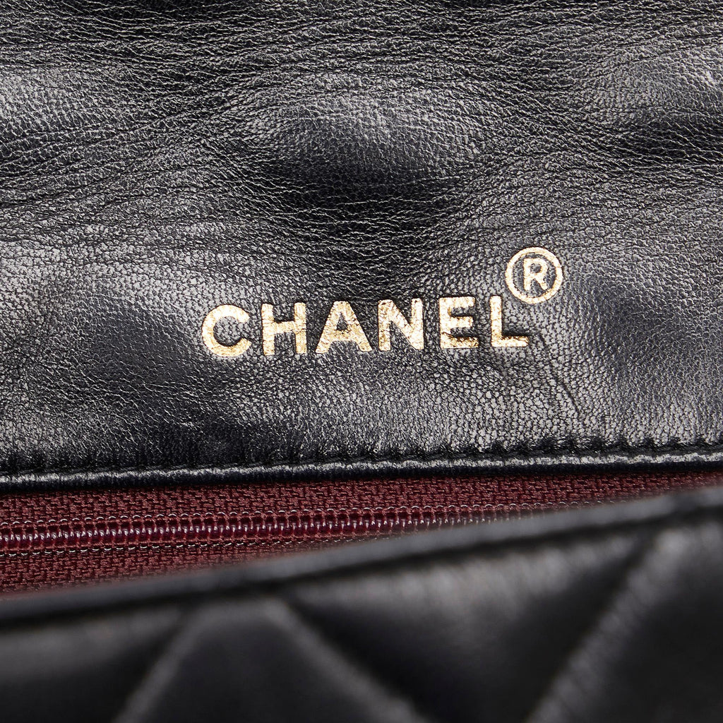 Chanel Small Lambskin Diana (SHG-Qg8icT)