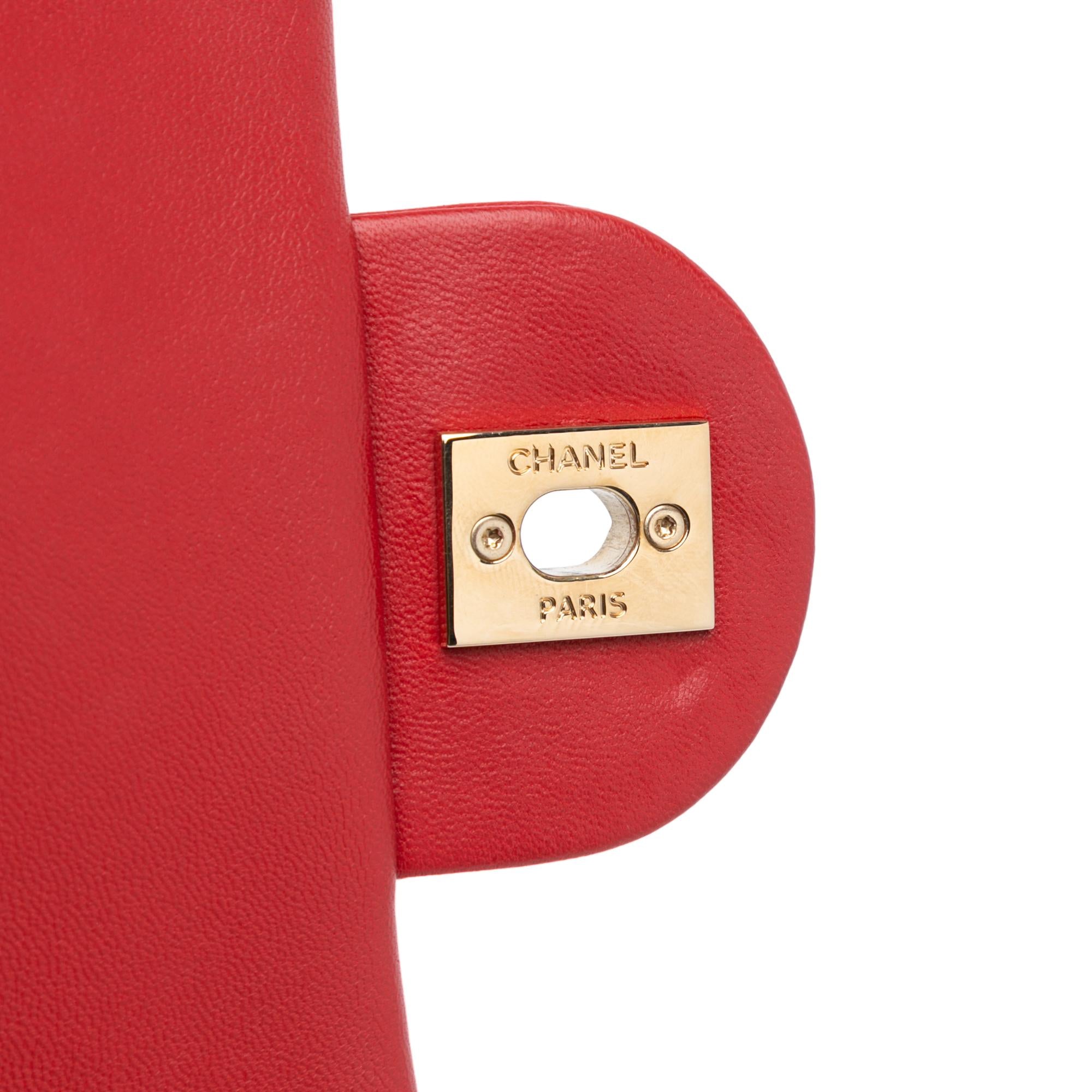 Chanel Small Lambskin Easy Carry Flap (SHG-TT4XIm)