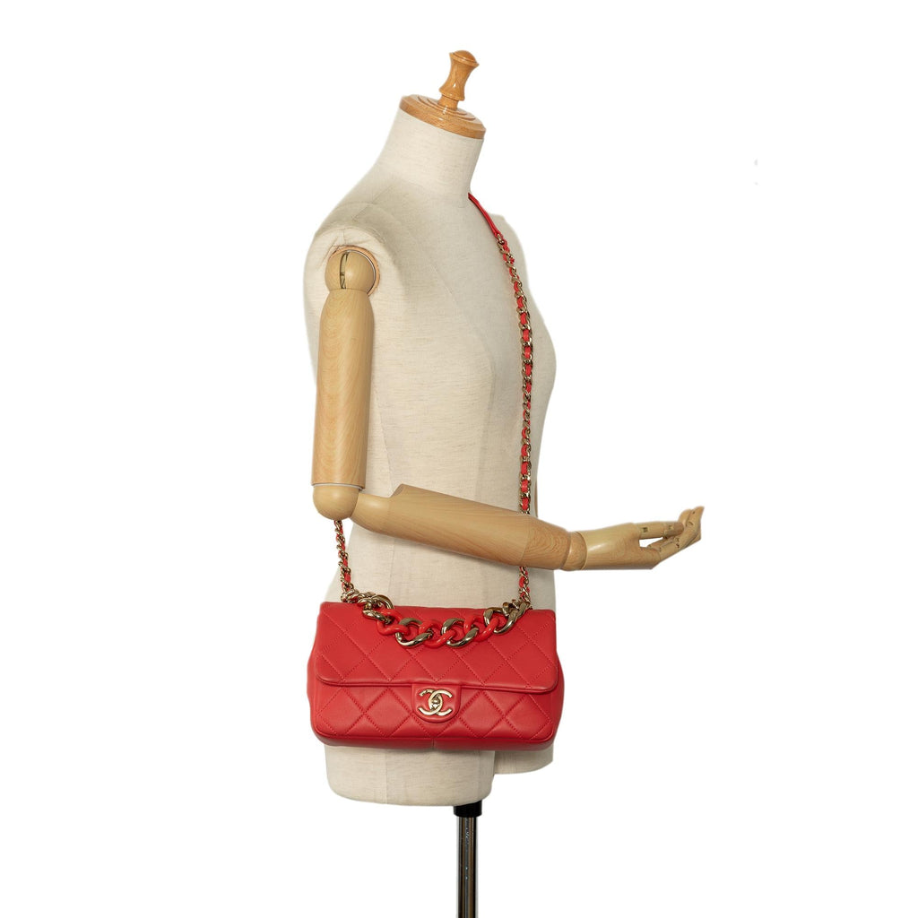 Chanel Small Lambskin Elegant Chain Single Flap (SHG-aPd8pm)