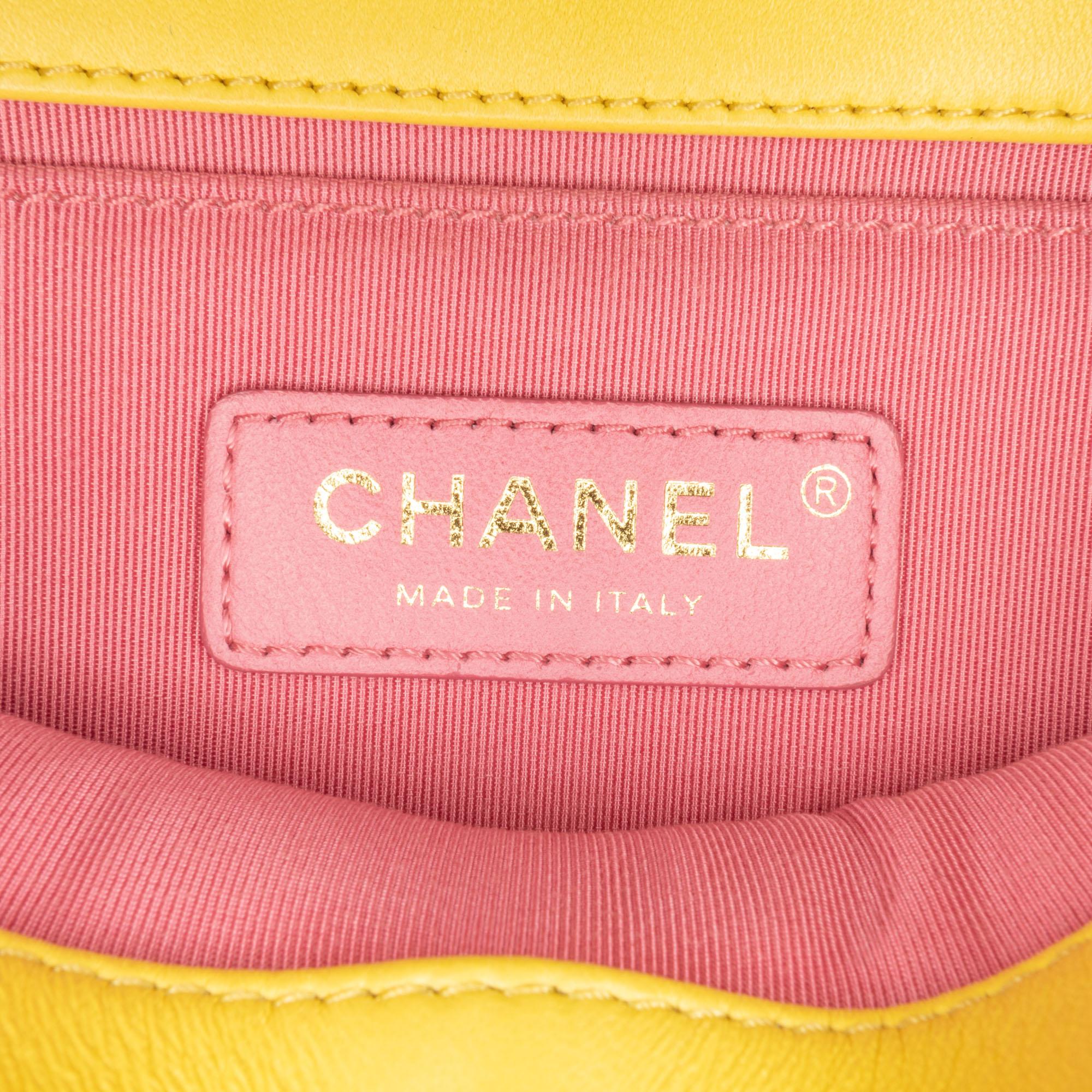 Chanel Small Lambskin Entwined Chain Flap (SHG-17rKtH)